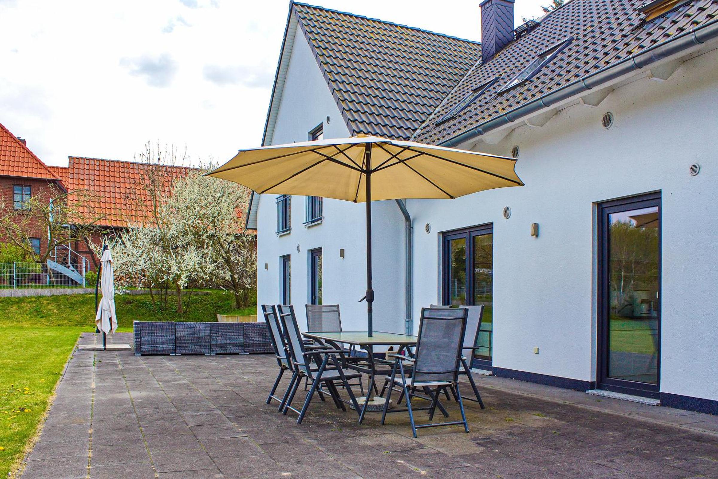 Apartment with Terrace photo 3