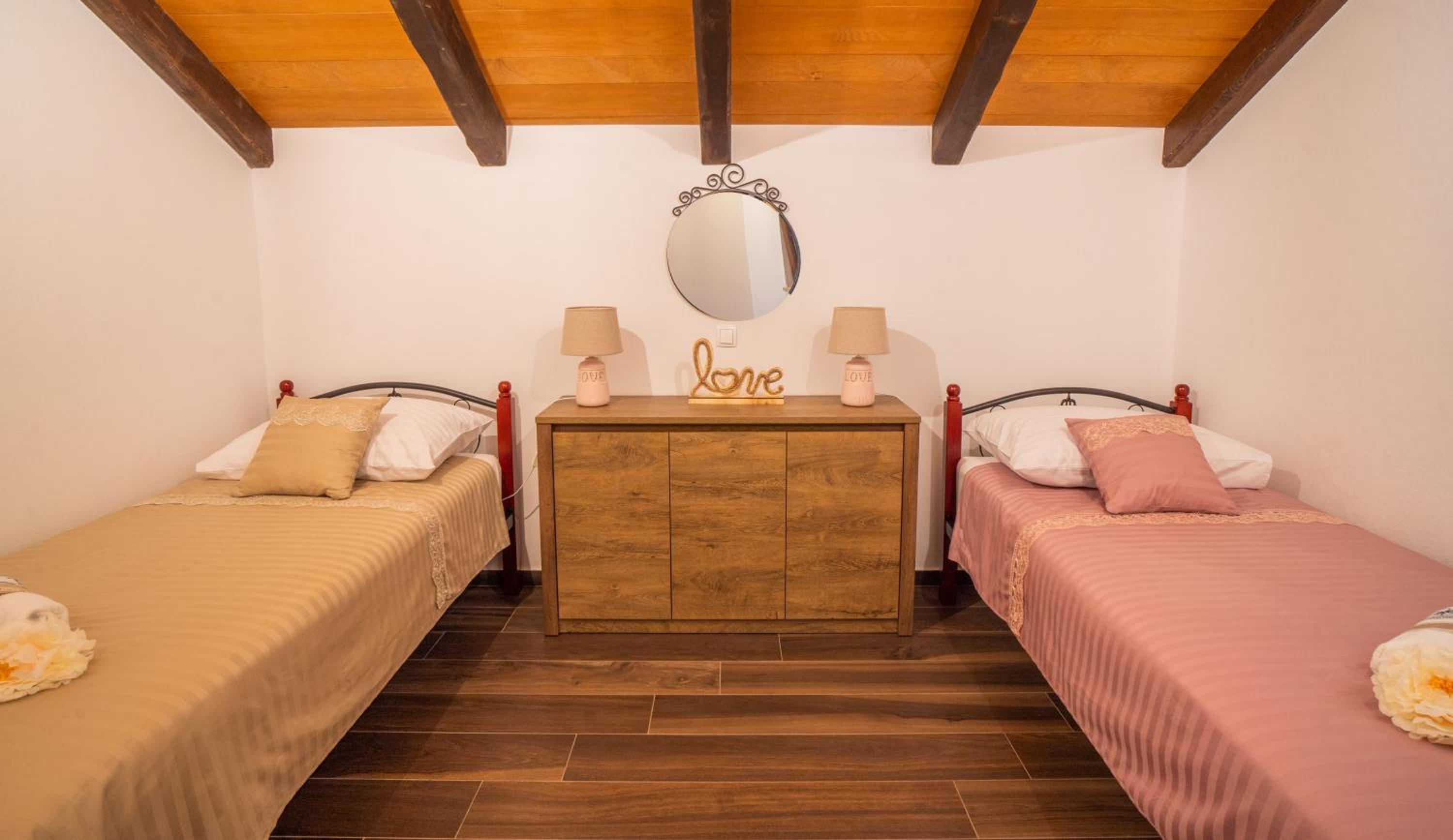 Villa photo 1