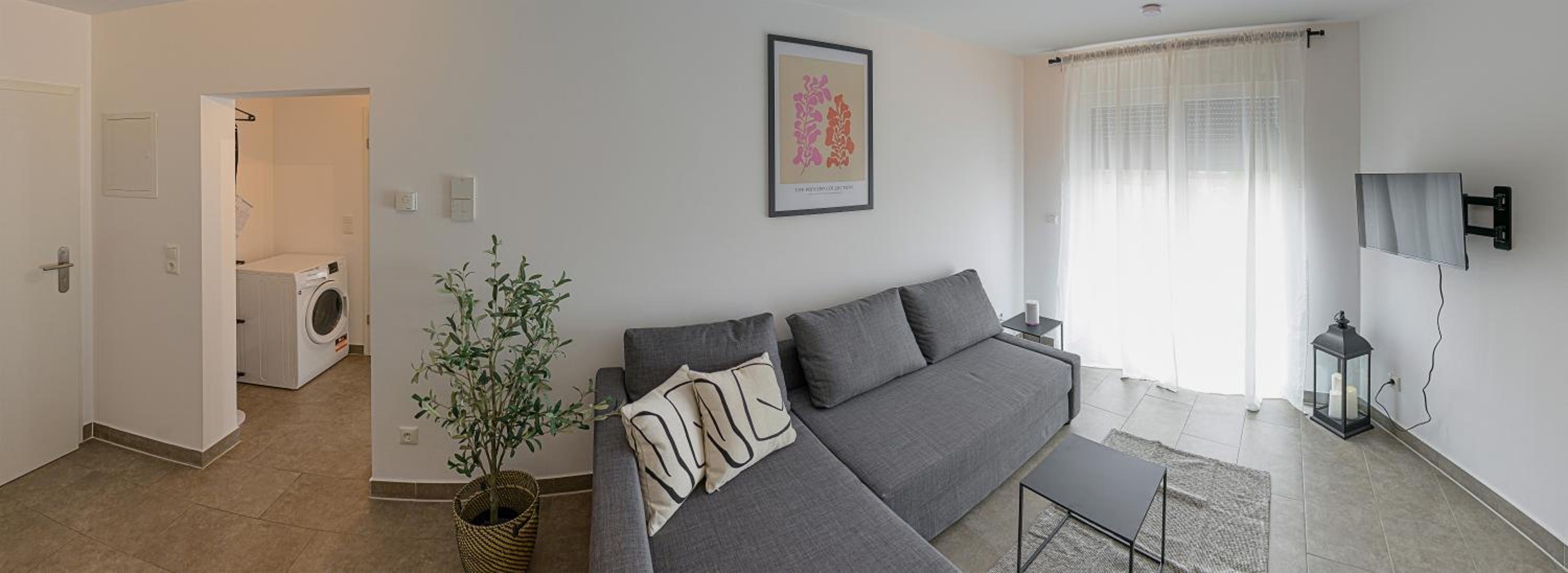 One-Bedroom Apartment - Photo 14