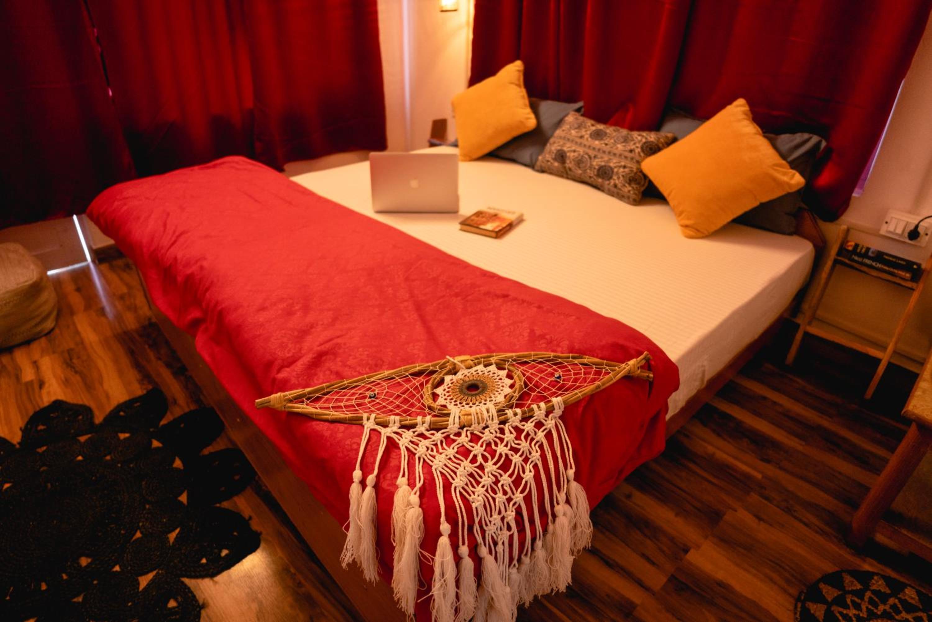 Deluxe Double Room with Balcony - Photo 1