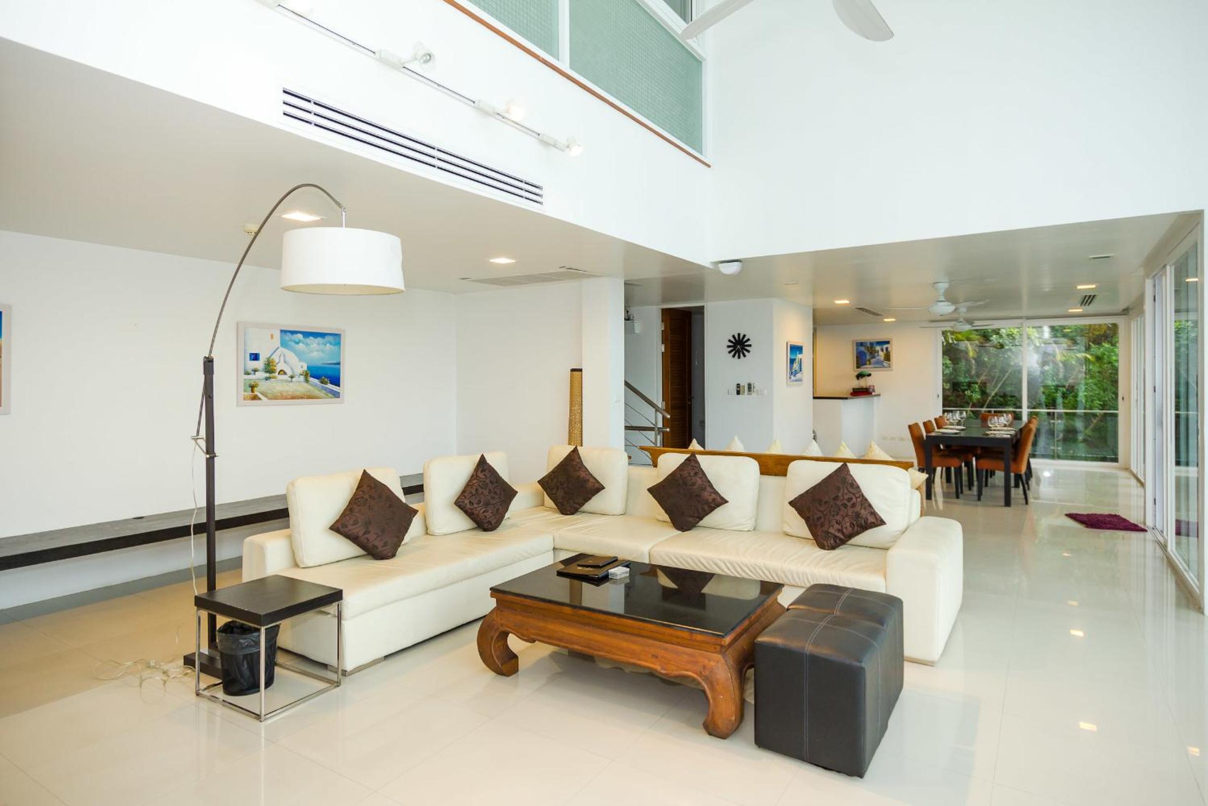 Jane Eyes 5 Bedroom Villa with Private Pool - Photo 7