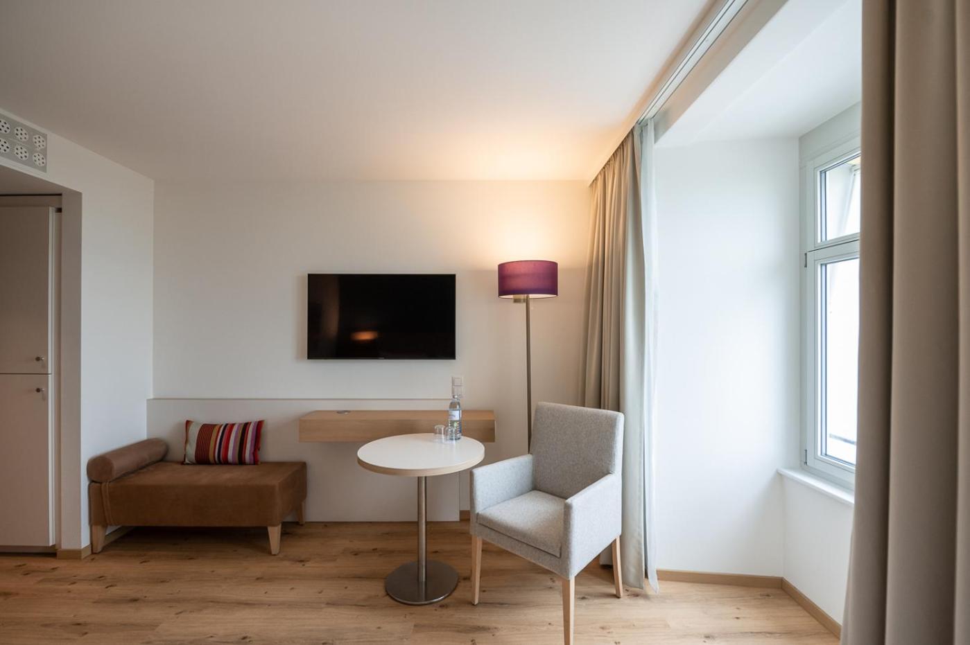 Comfort Double Room with Lake View - Photo 4