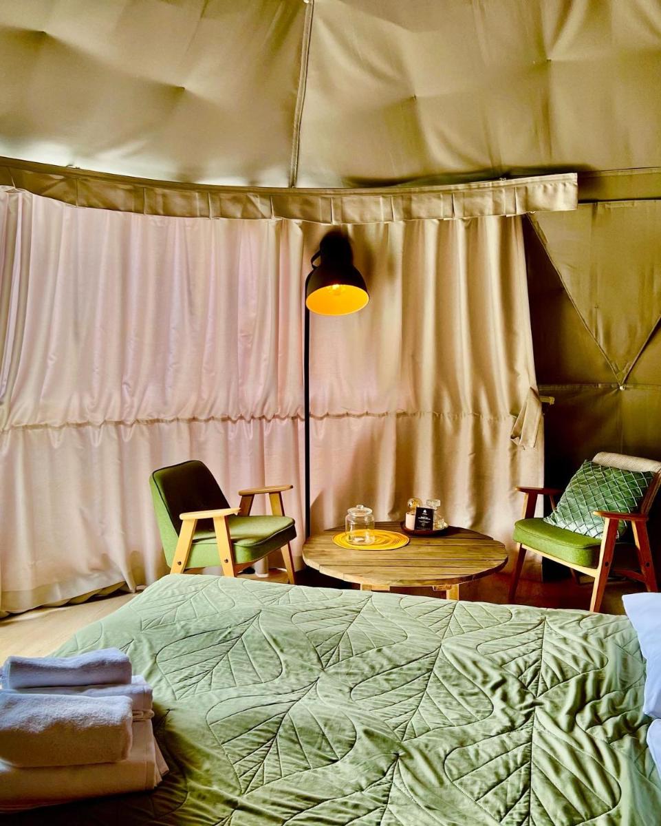 Tent - Photo 15
