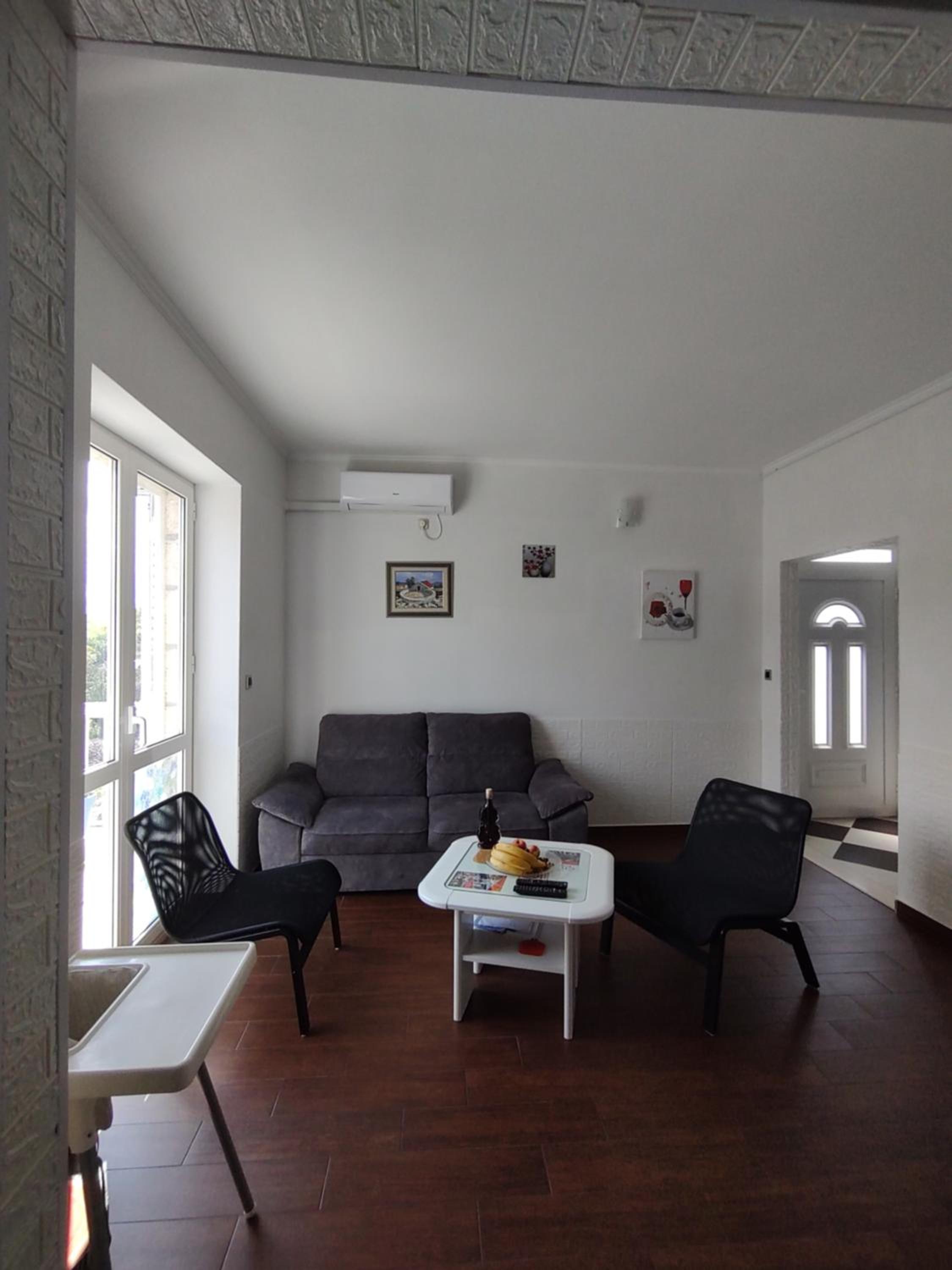 Two-Bedroom Apartment - Photo 6