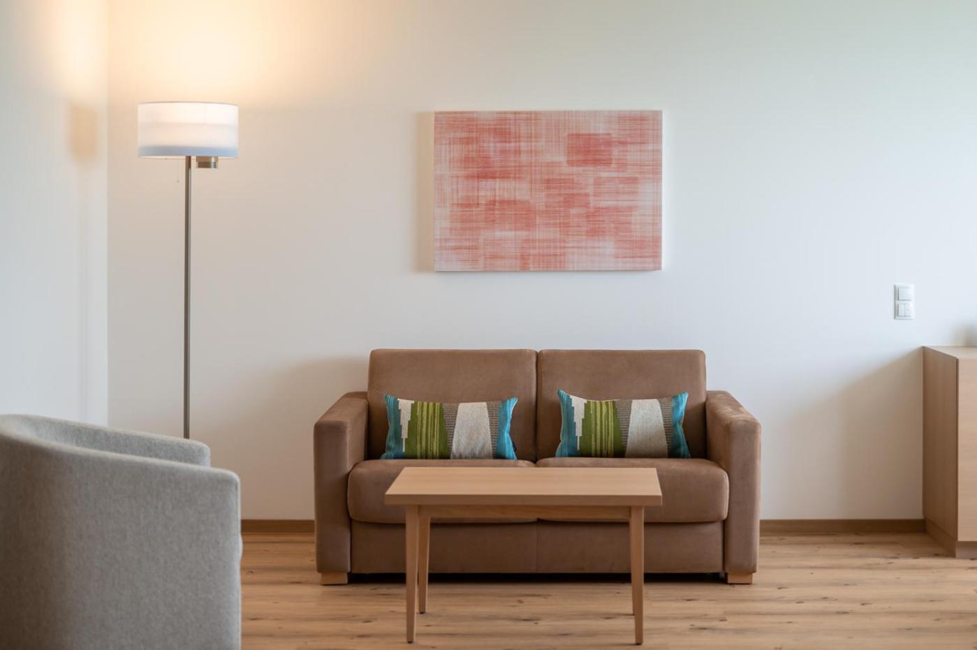 Junior Suite with Lake View - Photo 3