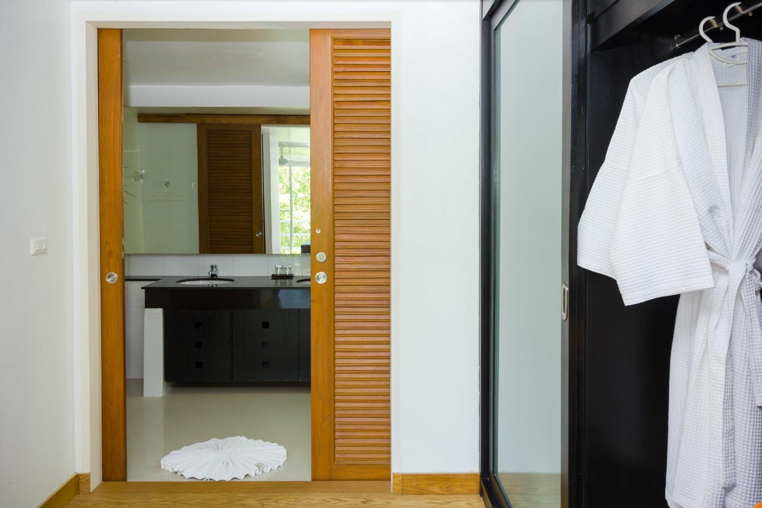 Jane Favorite - 3 Bedroom Villa with Private Pool - Photo 10
