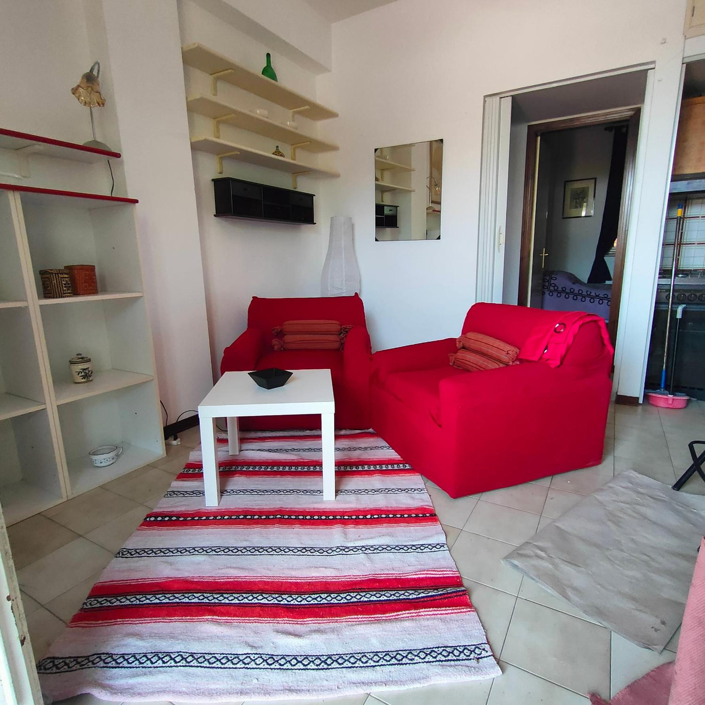 One-Bedroom Apartment photo 3