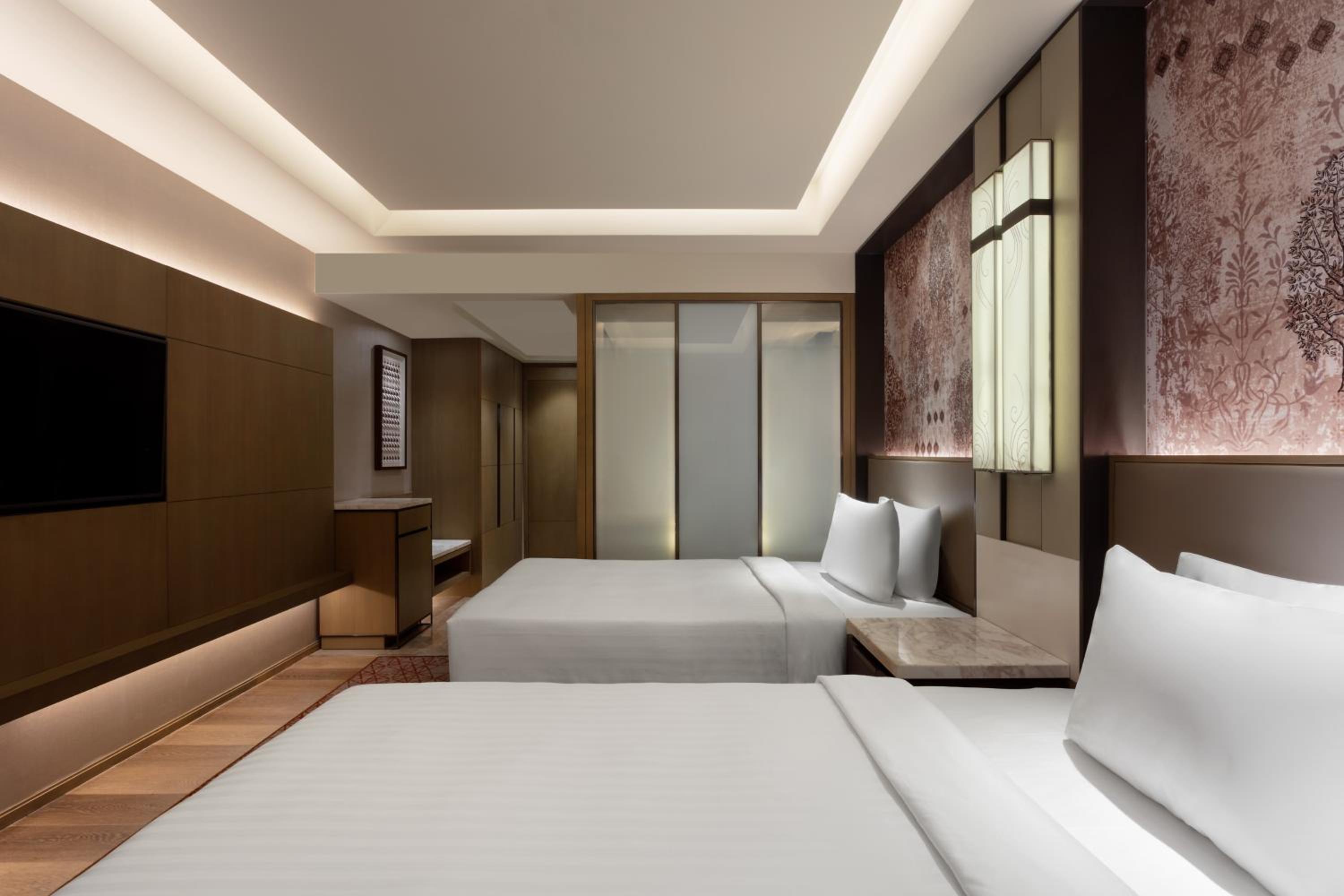 Deluxe Twin Room - Enjoy 20% discount on Food and Beverages along with Complimentary Golden Temple transfers daily at 4am and 8pm - Photo 1