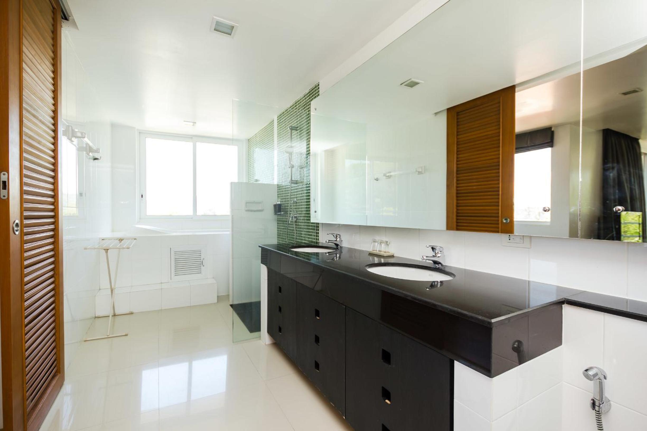 Jane Touch - 3 Bedroom Villa with Private Pool - Photo 22