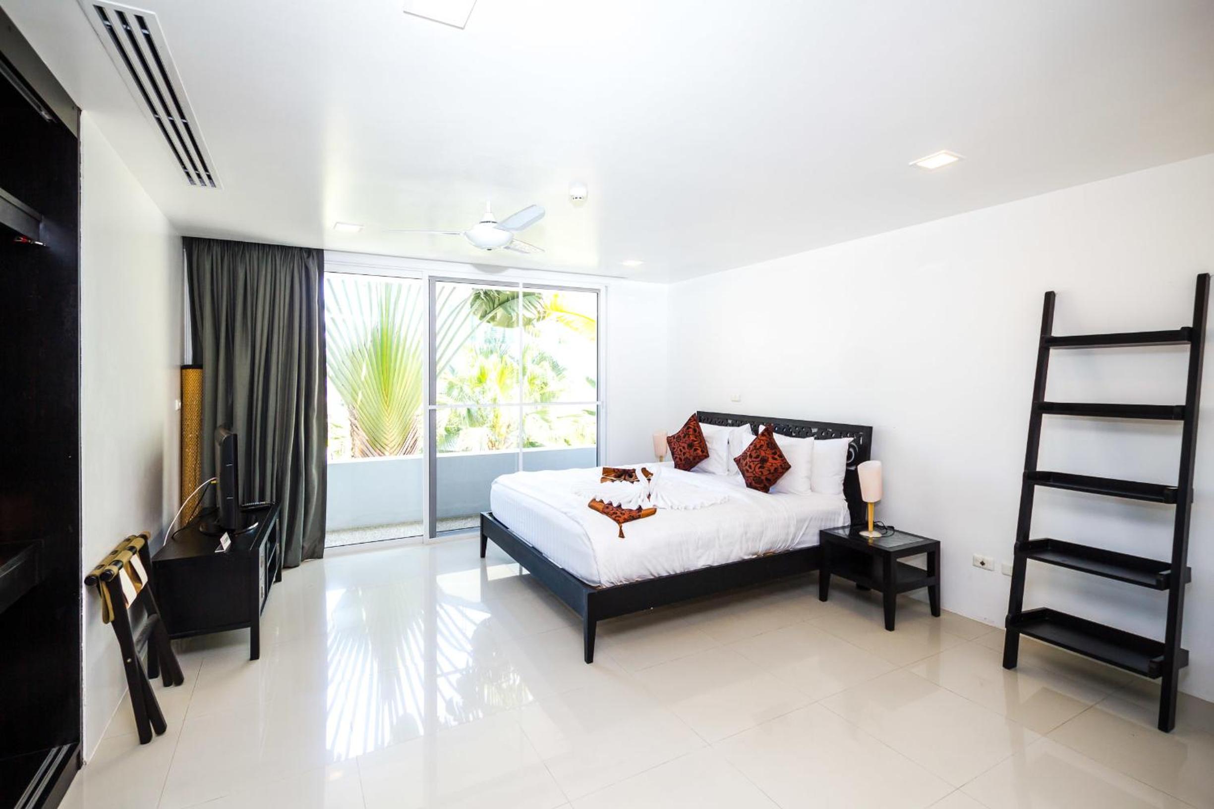 Jane Touch - 3 Bedroom Villa with Private Pool - Photo 8