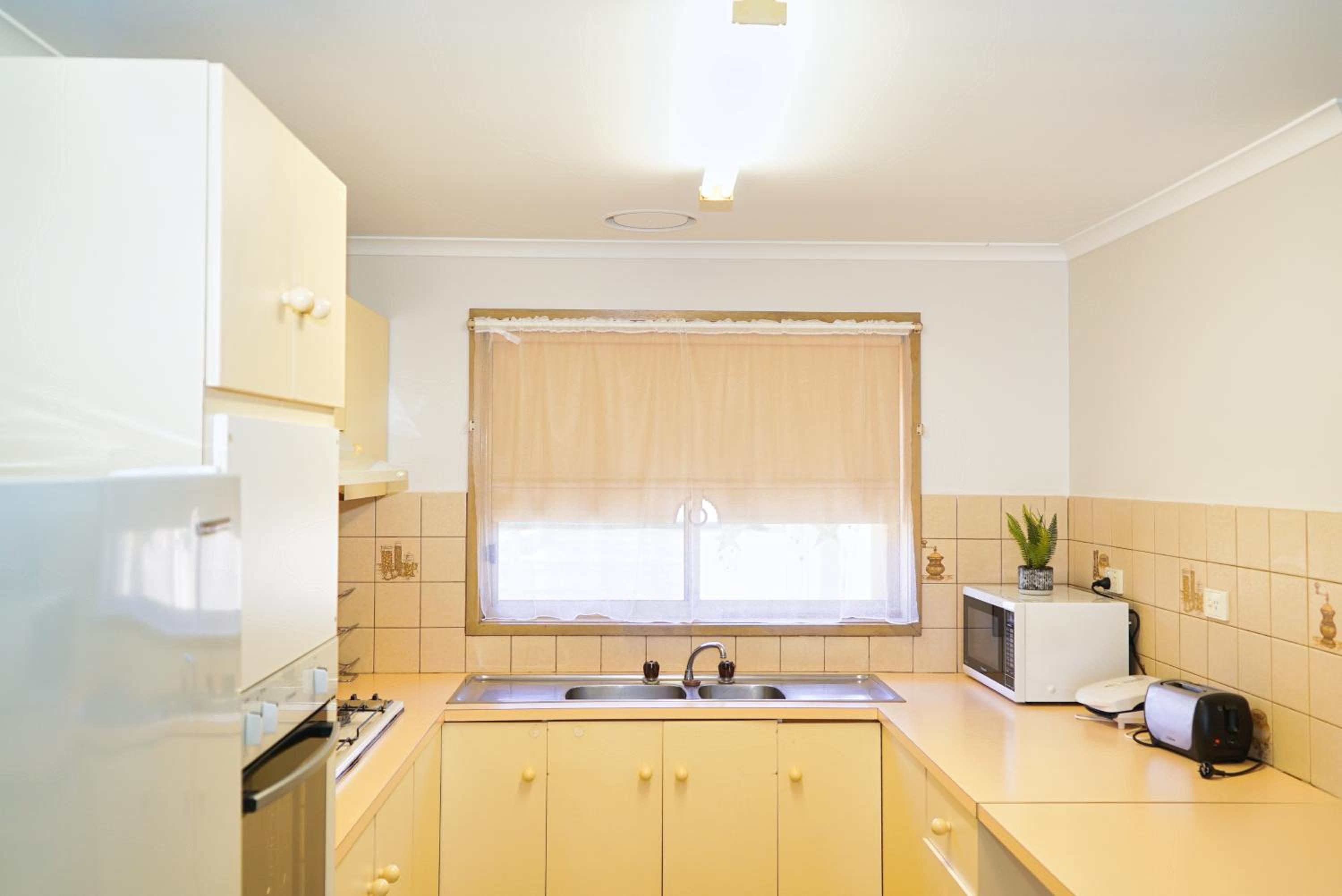 Two-Bedroom House photo 3