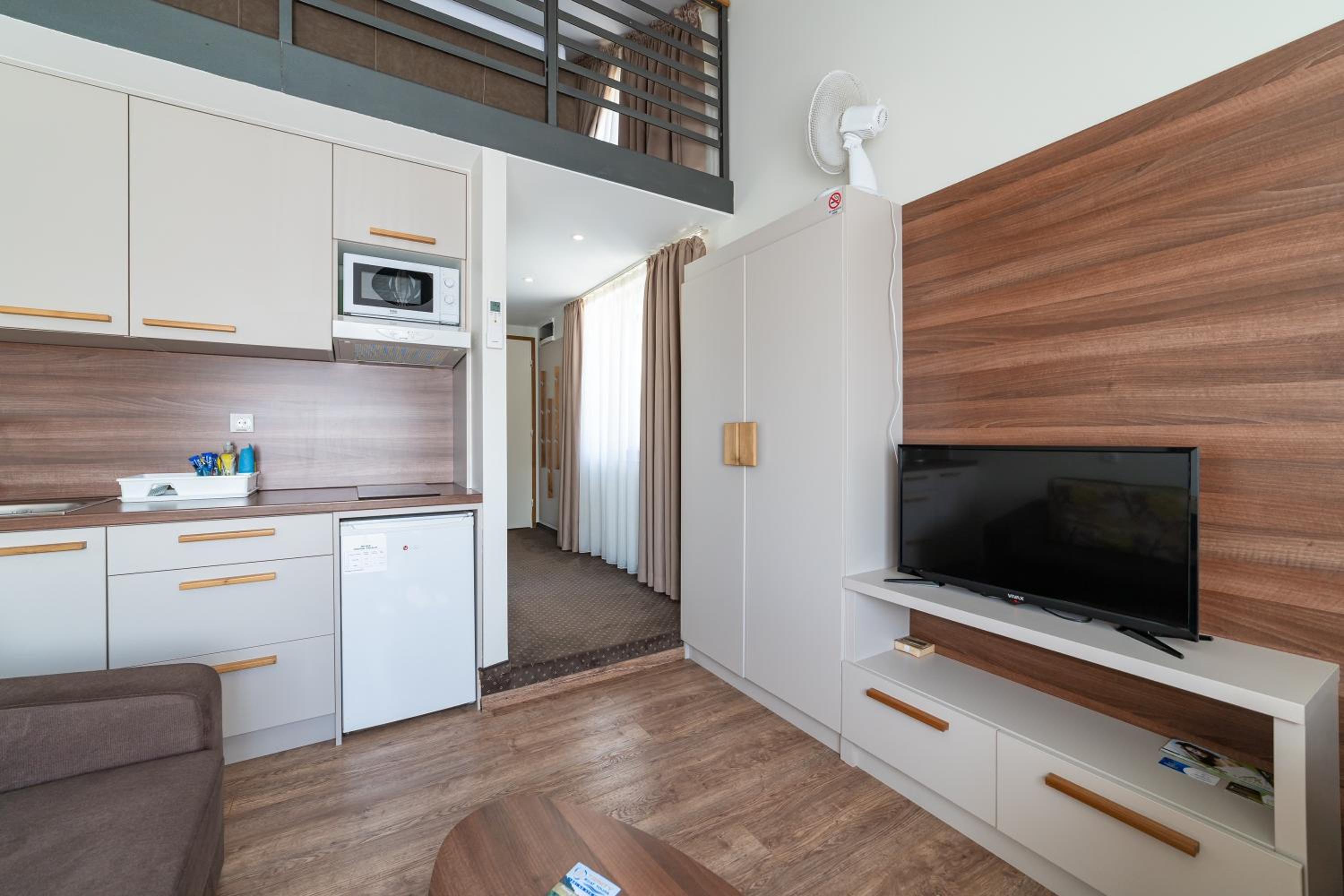 Apartment - Split Level photo 1