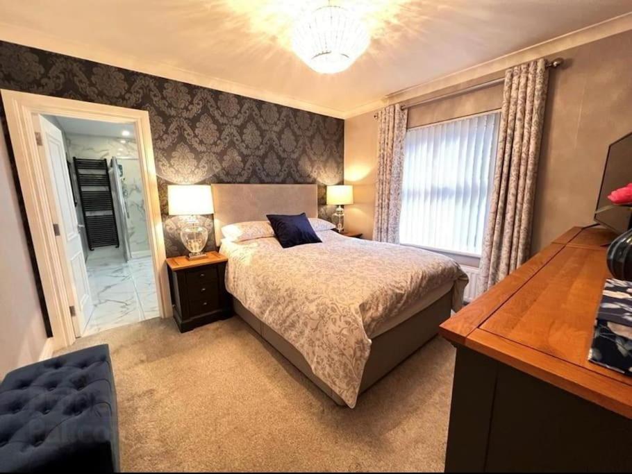 Four-Bedroom House photo 1