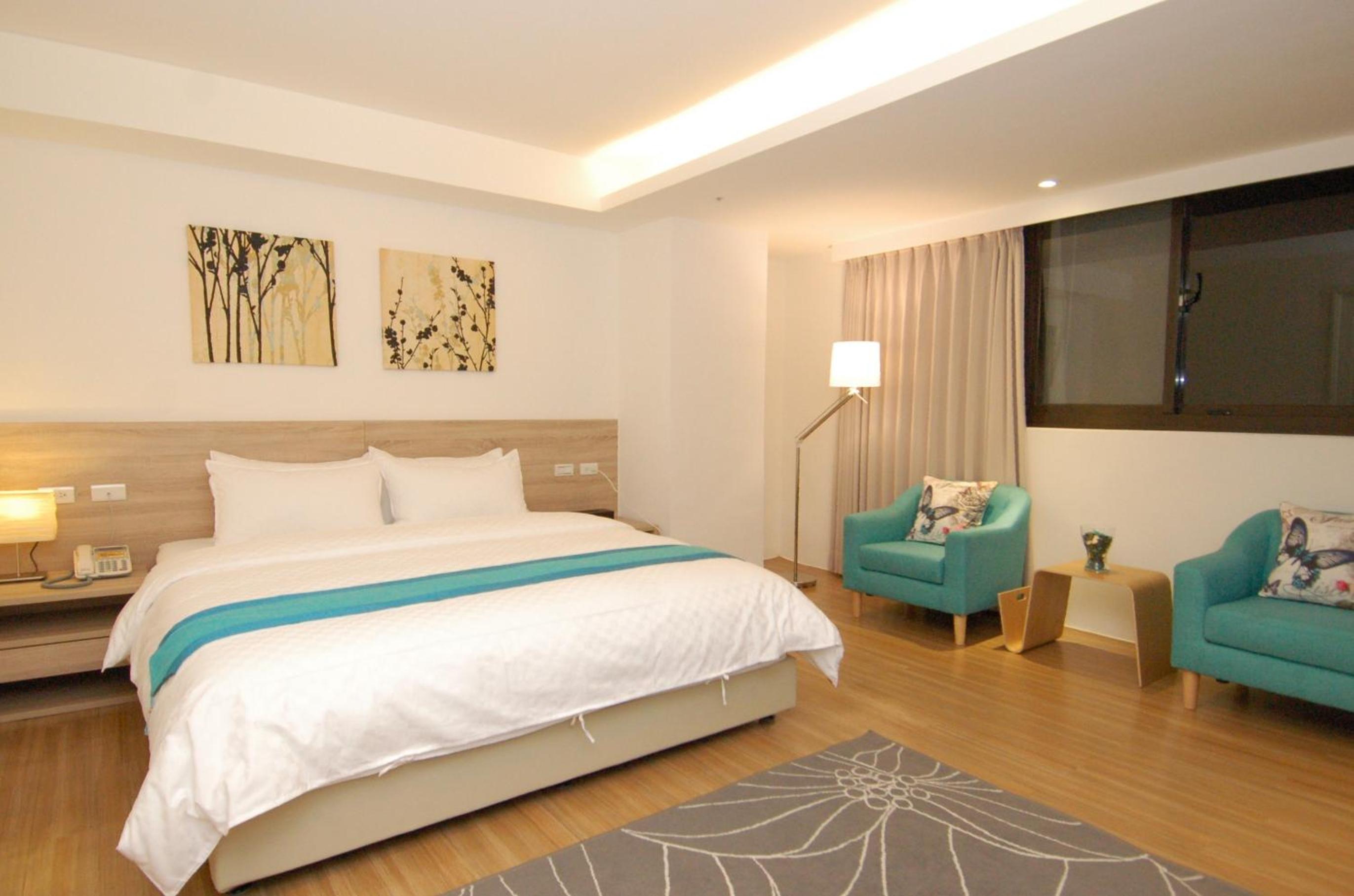 Deluxe Double Room with Bath photo 1