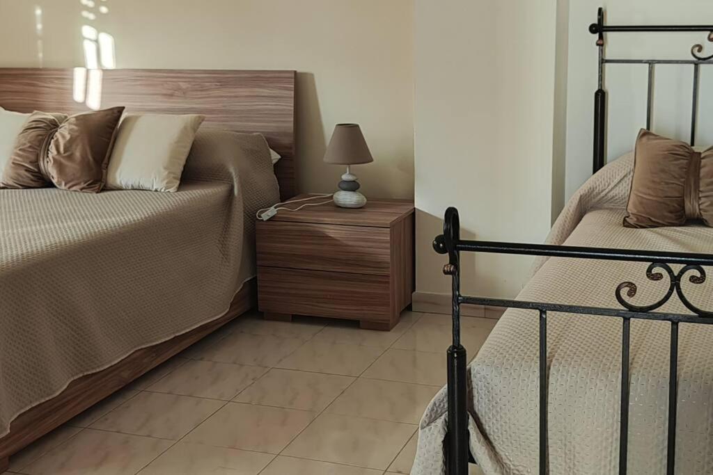 One-Bedroom House photo 1