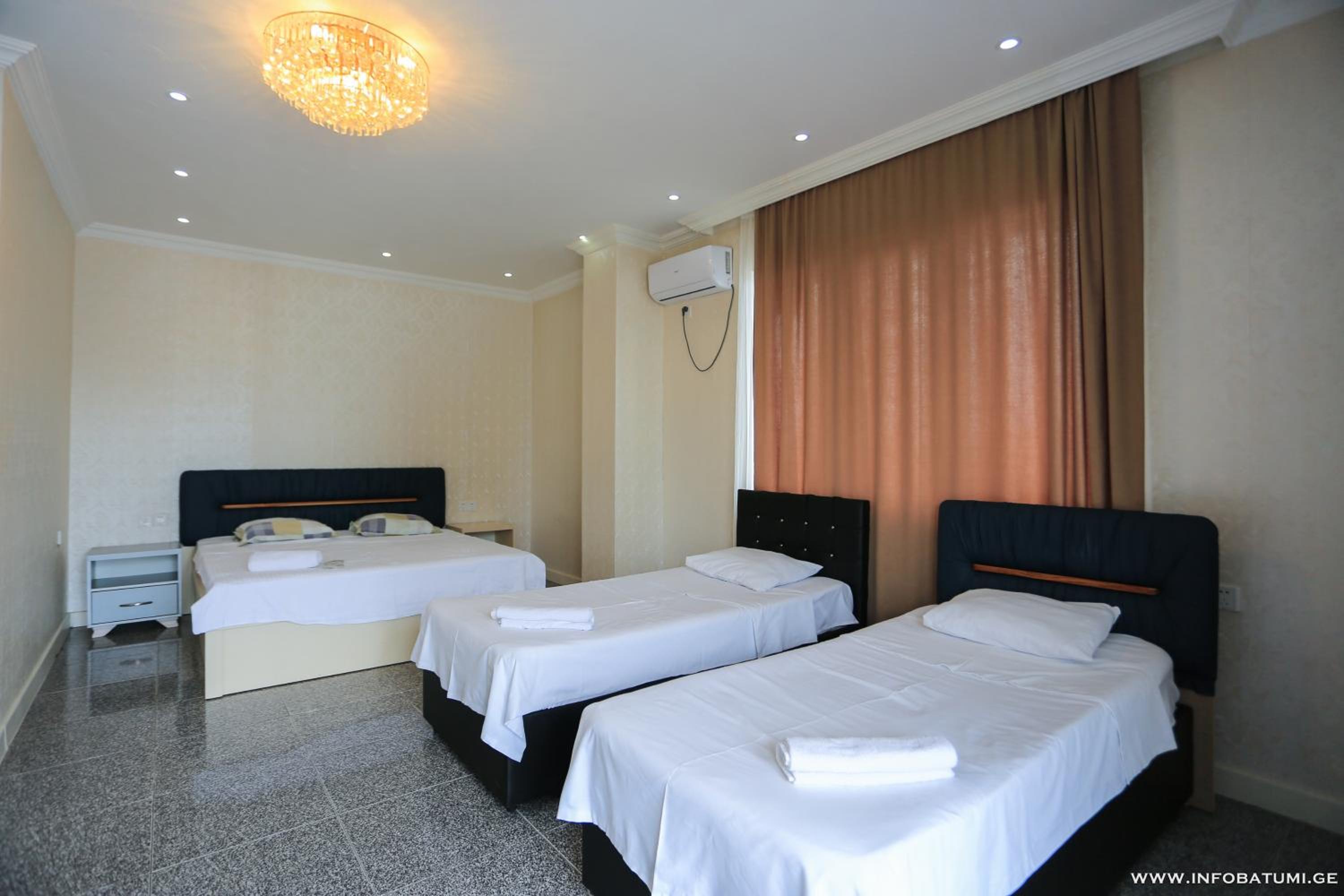Comfort Quadruple Room