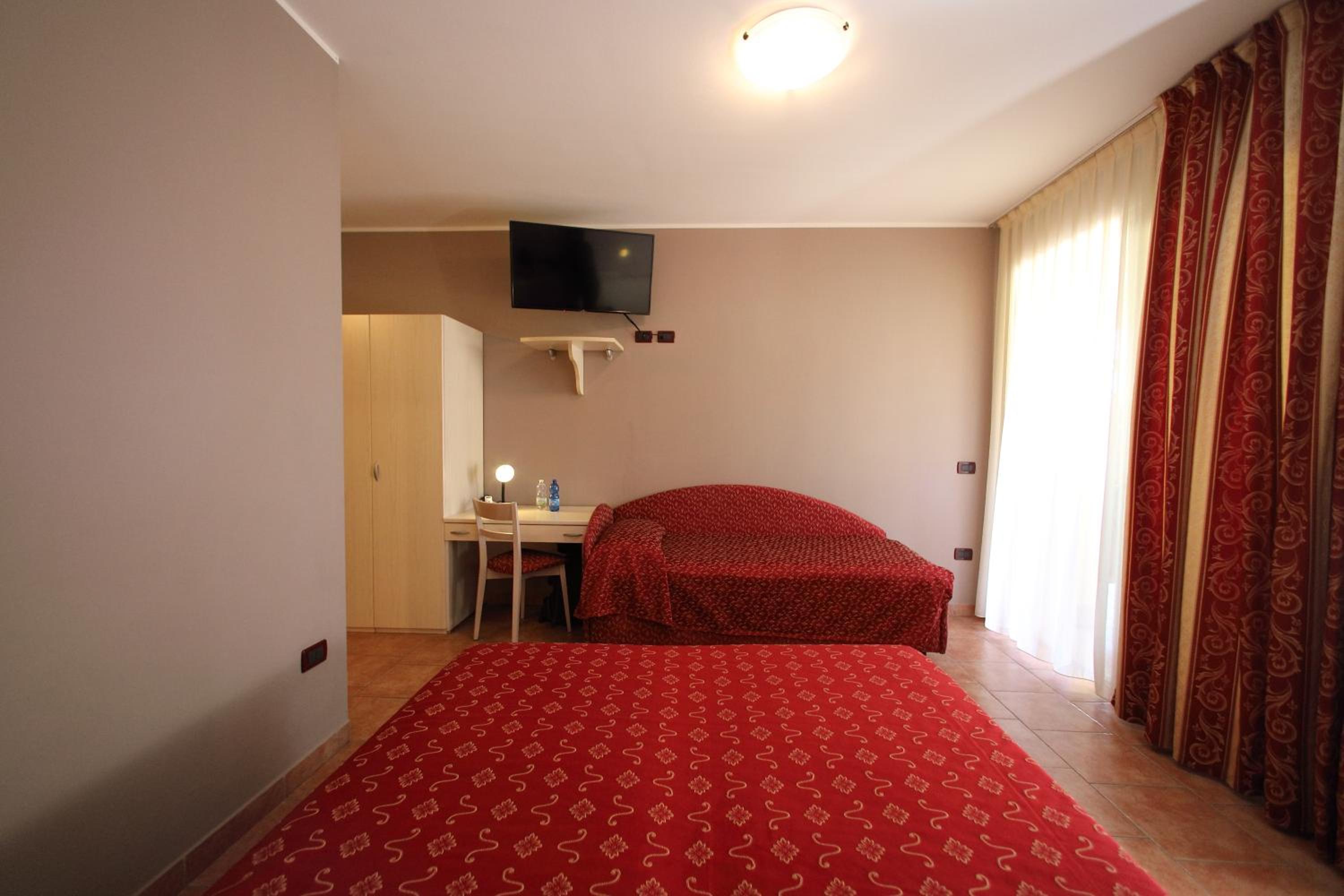 Standard Double or Twin Room with Balcony - Dependence photo 2