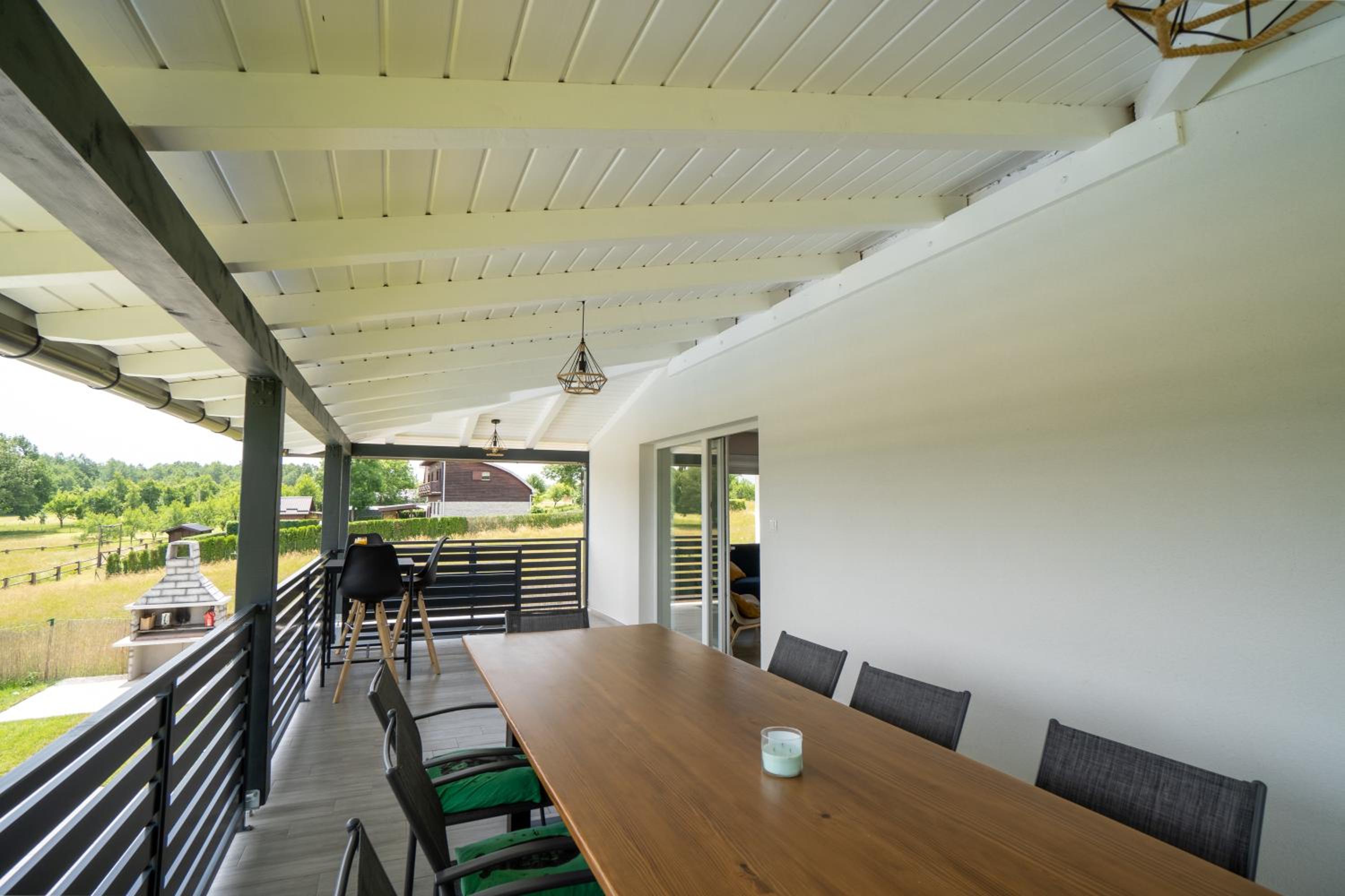 Villa with Private Pool - Photo 53