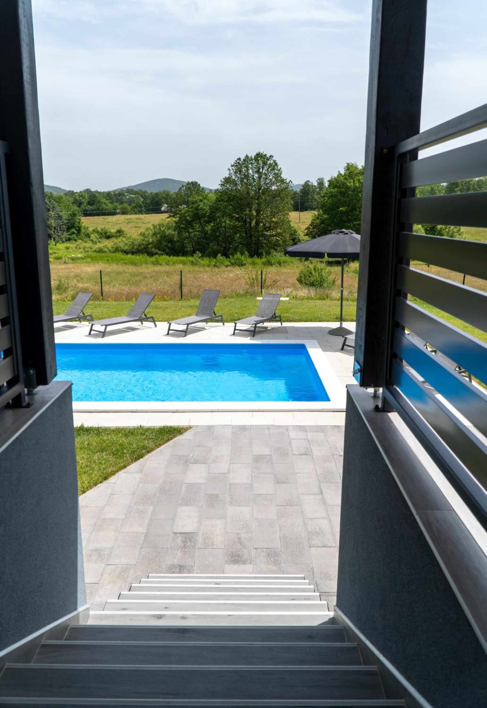 Villa with Private Pool - Photo 57