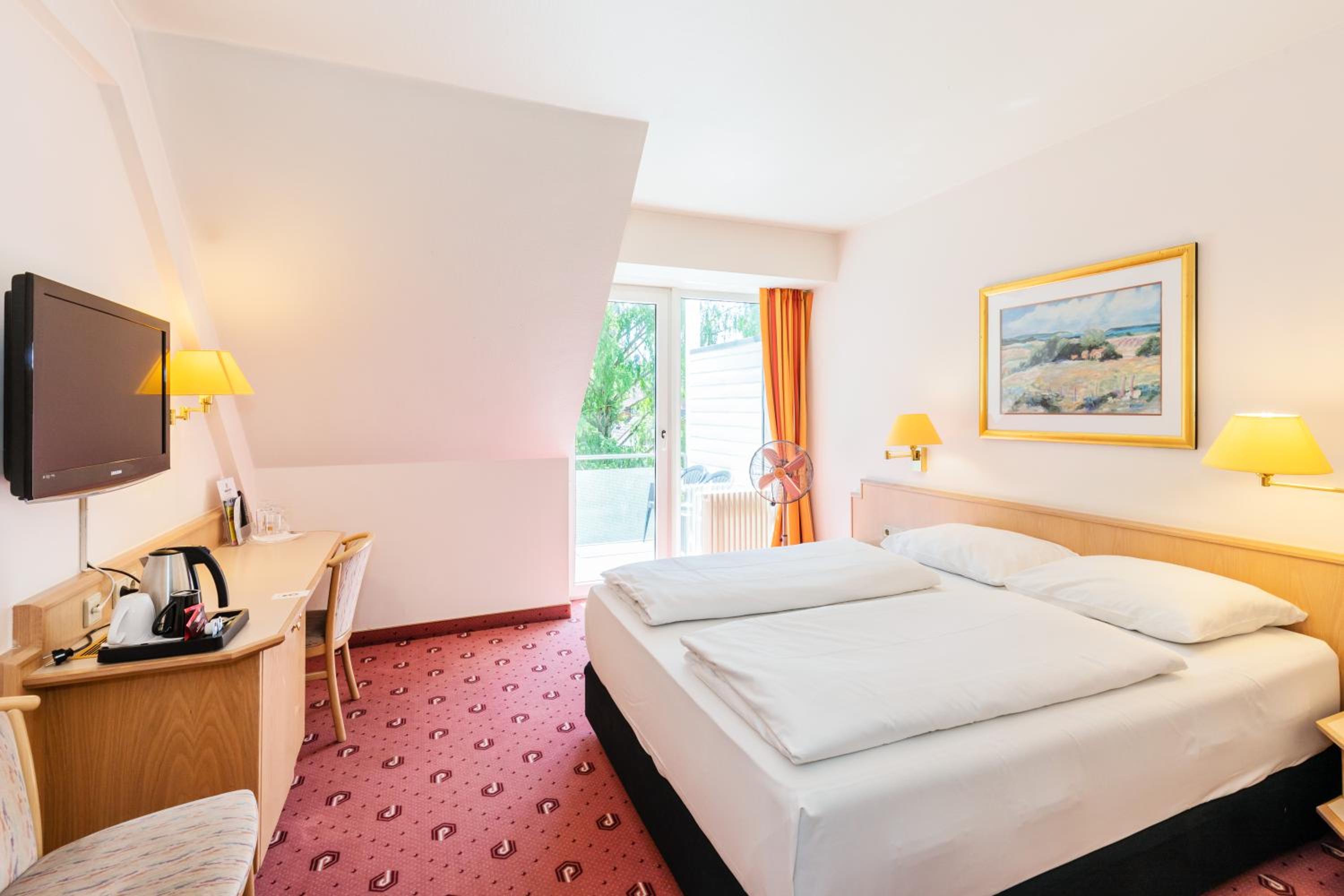Standard Double Room - Photo 2