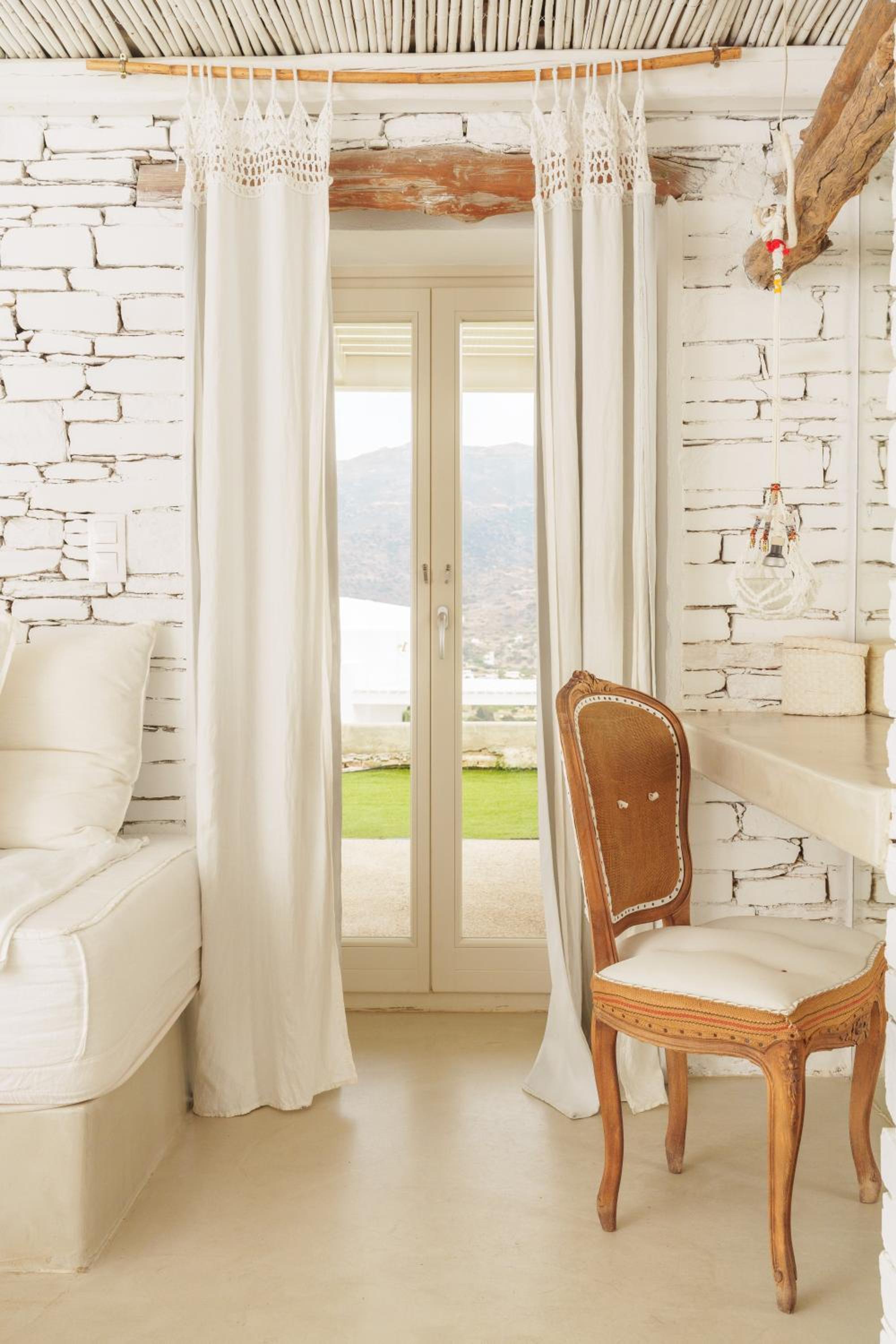 Junior Suite with Sea View - Photo 25