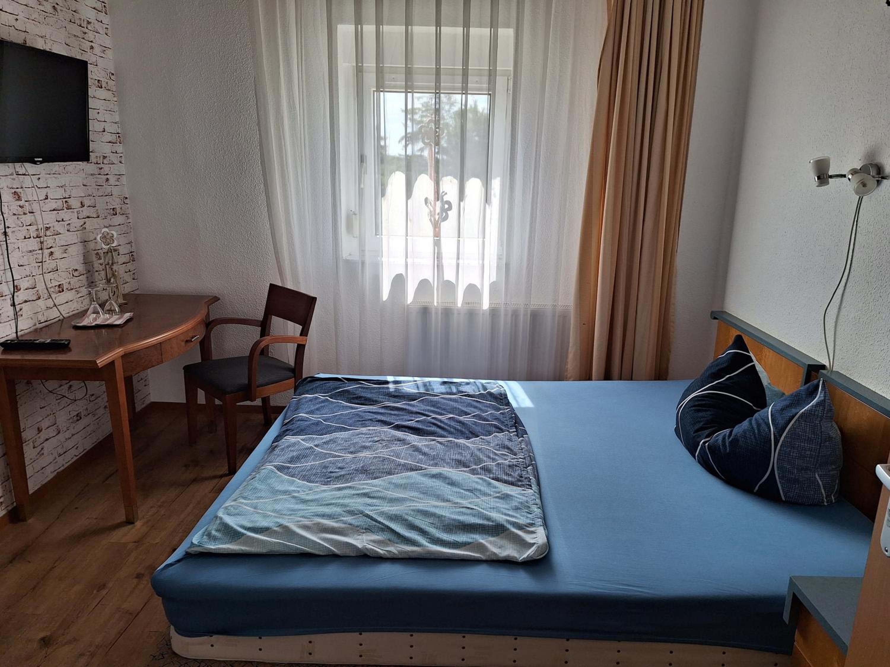 Budget Double Room photo 1