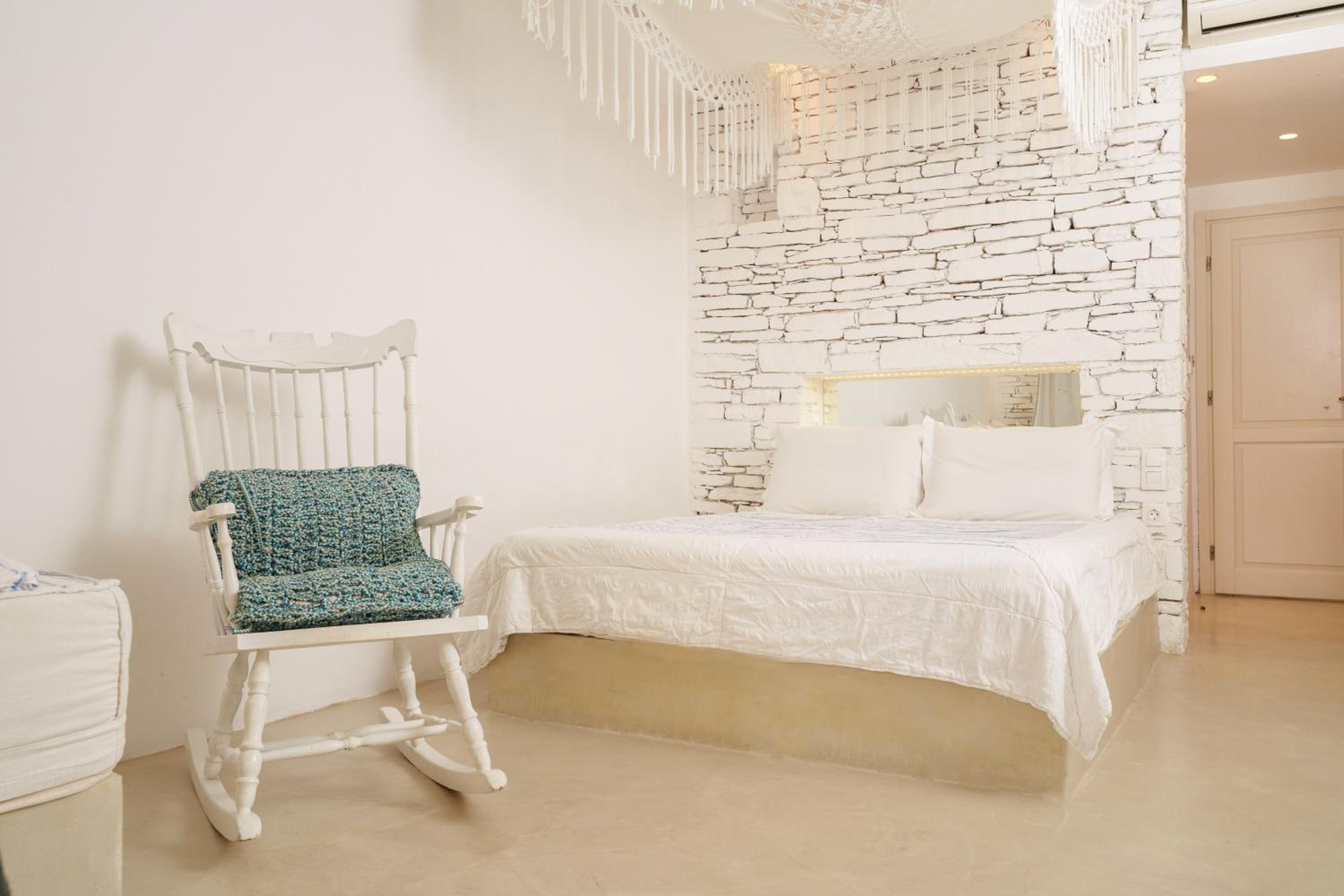 Junior Suite with Sea View - Photo 11