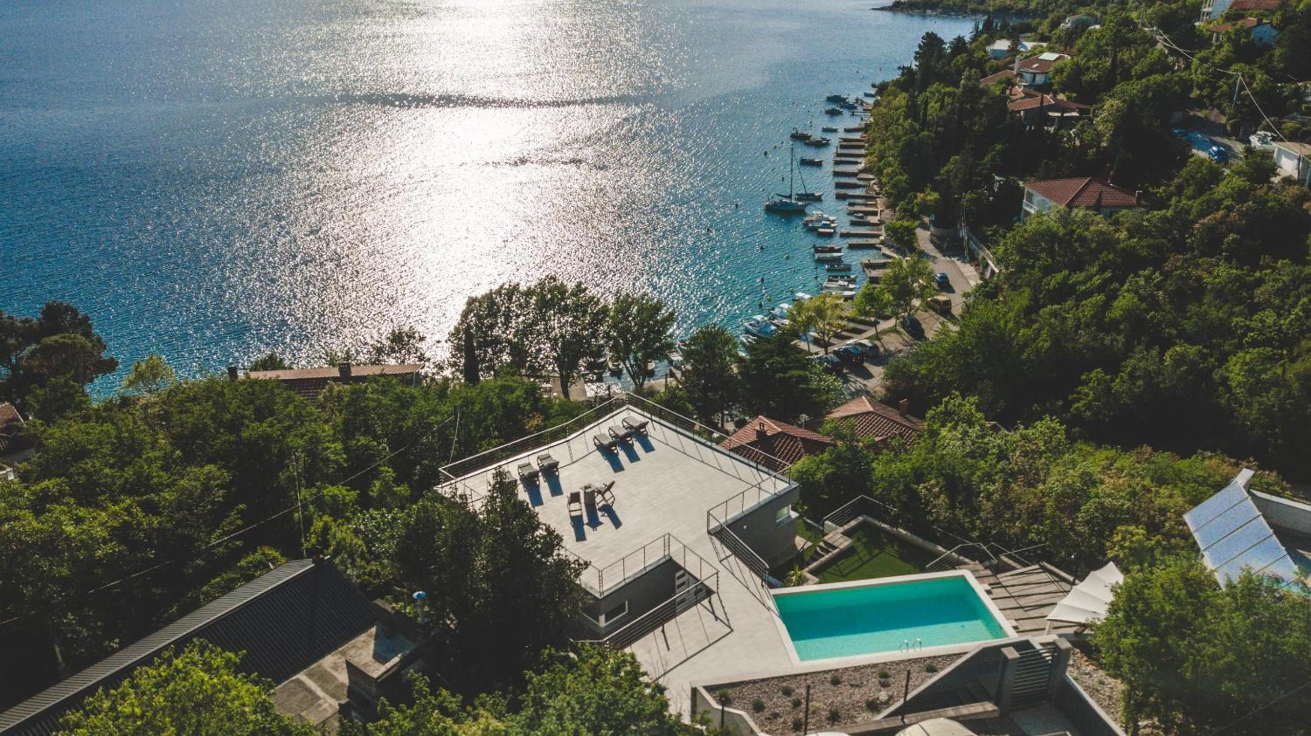 Villa - Beach Front photo 3