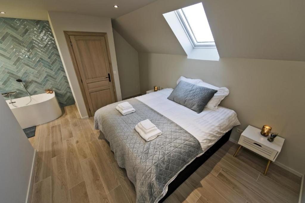 Two-Bedroom House photo 3