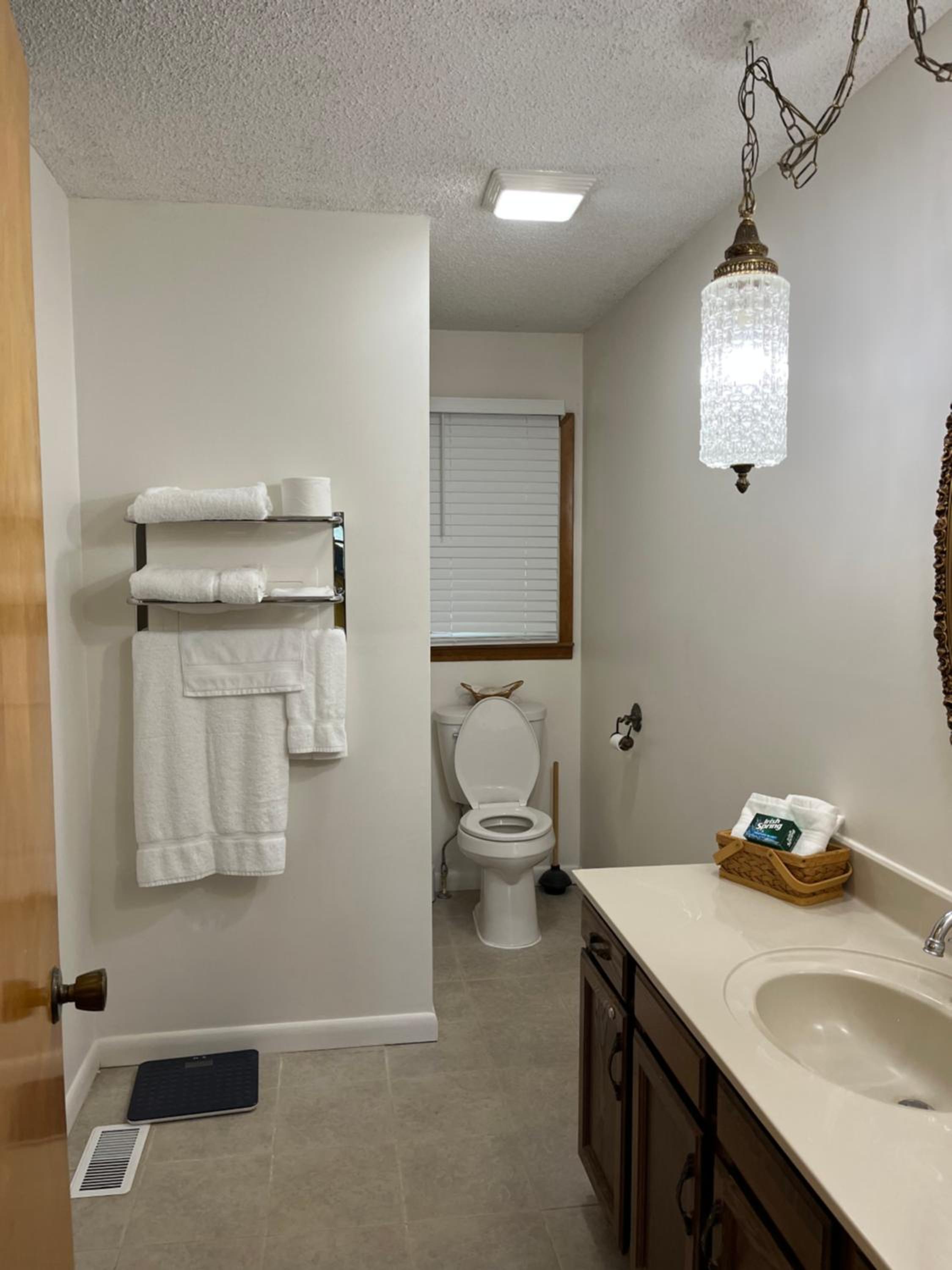 Three-Bedroom House photo 3