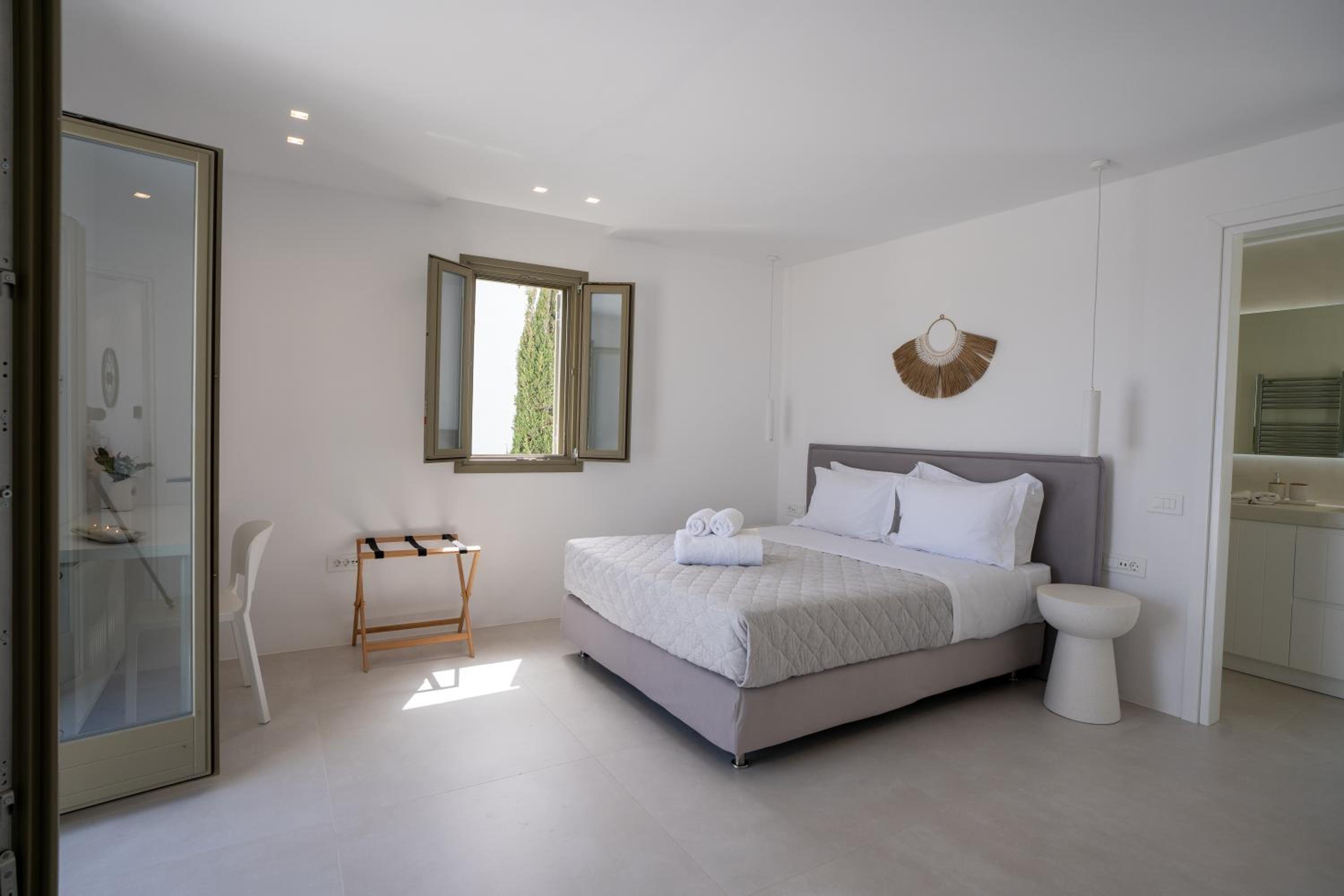 Villa with Private Pool photo 3