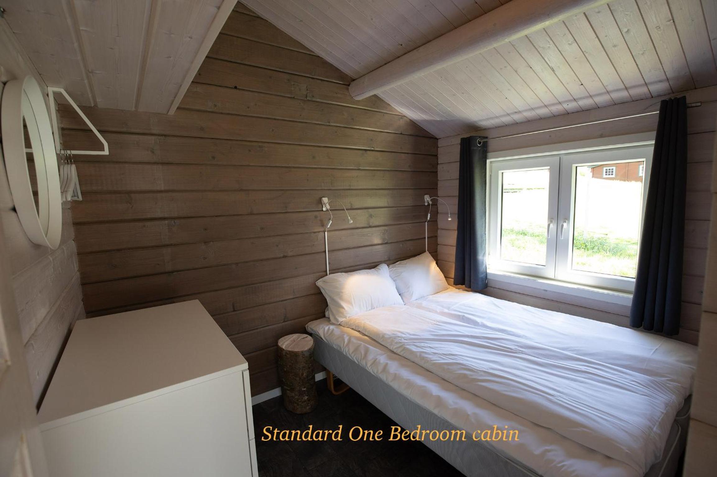 One-Bedroom Cottage with linen photo 1