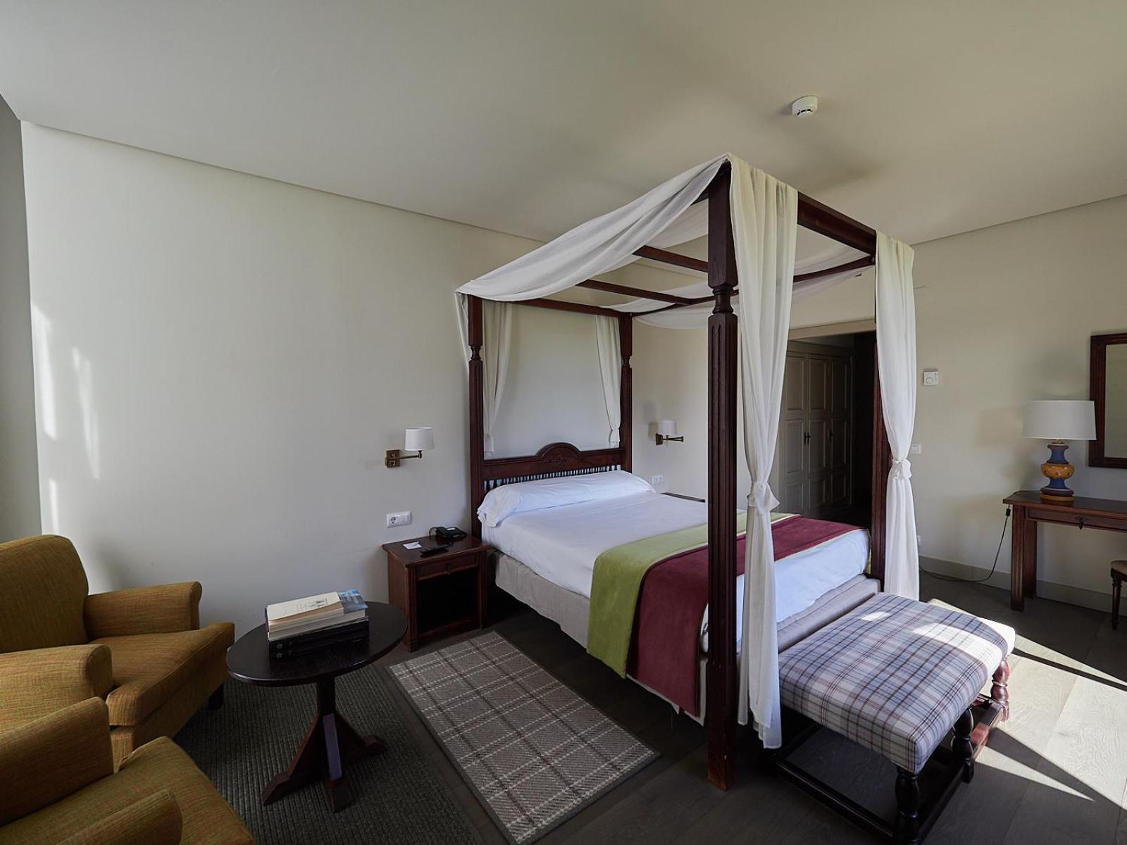 Superior Double Room - Photo 8