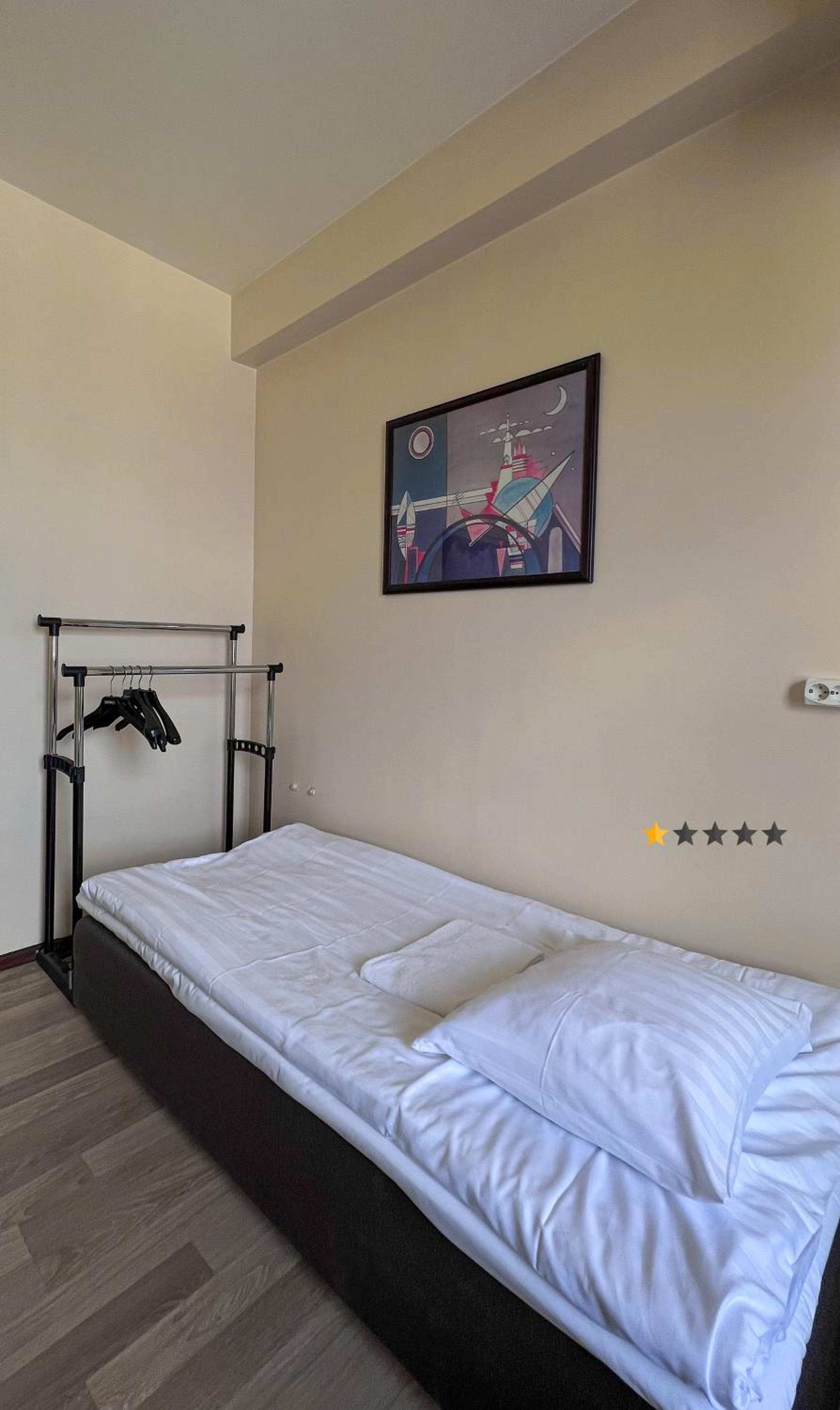 Triple Room with Shared Bathroom photo 2