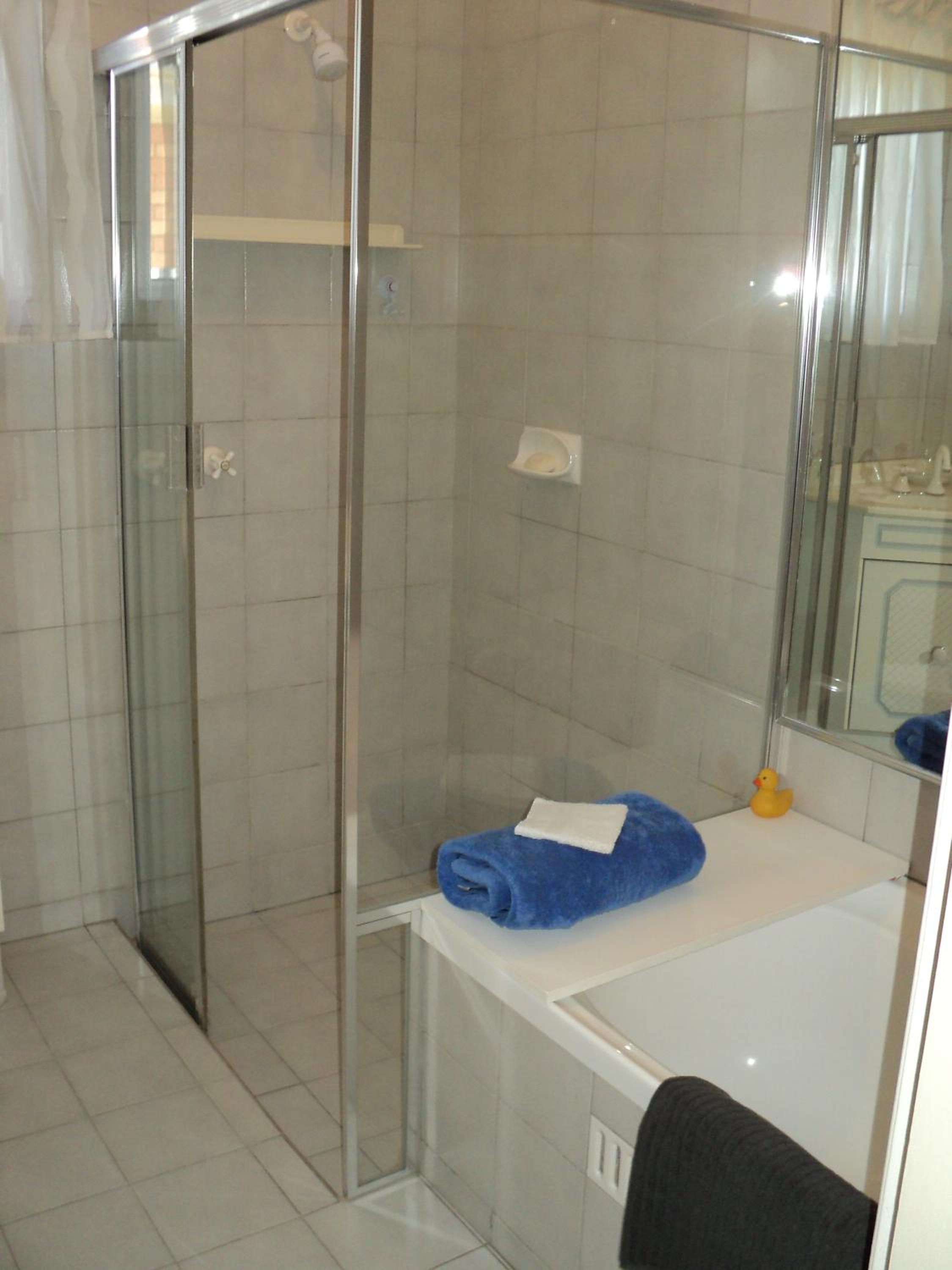 Standard Twin Room photo 3