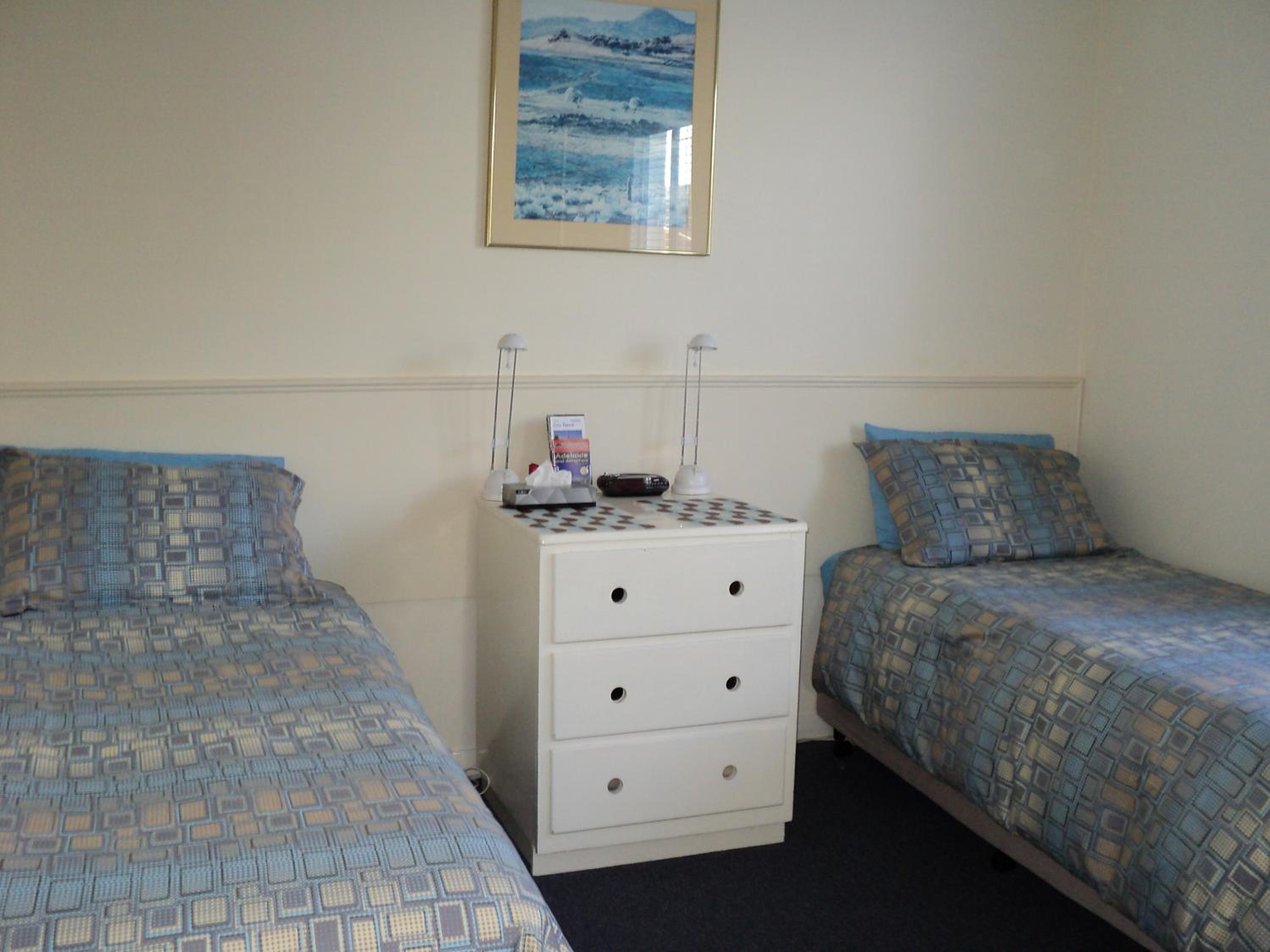 Standard Twin Room photo 1