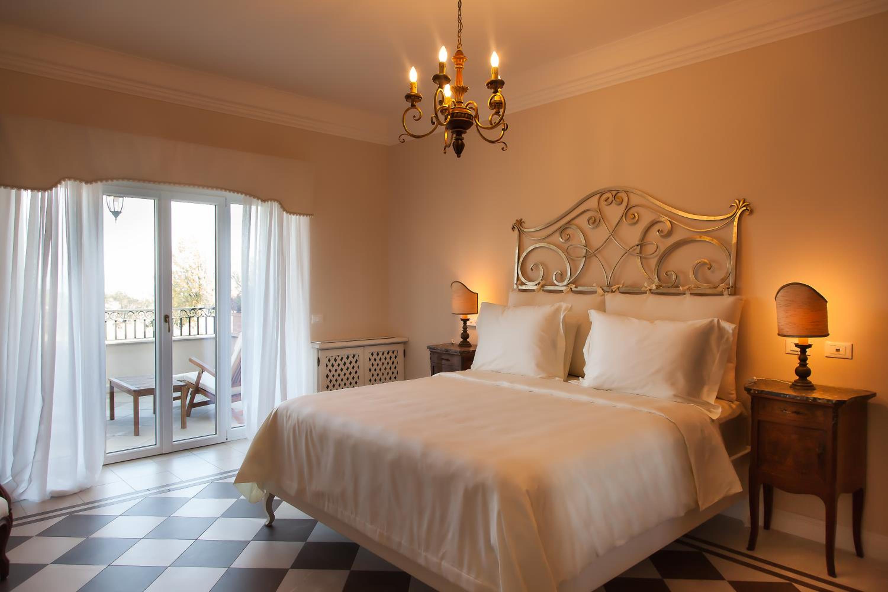 Double Room with Terrace - Photo 4