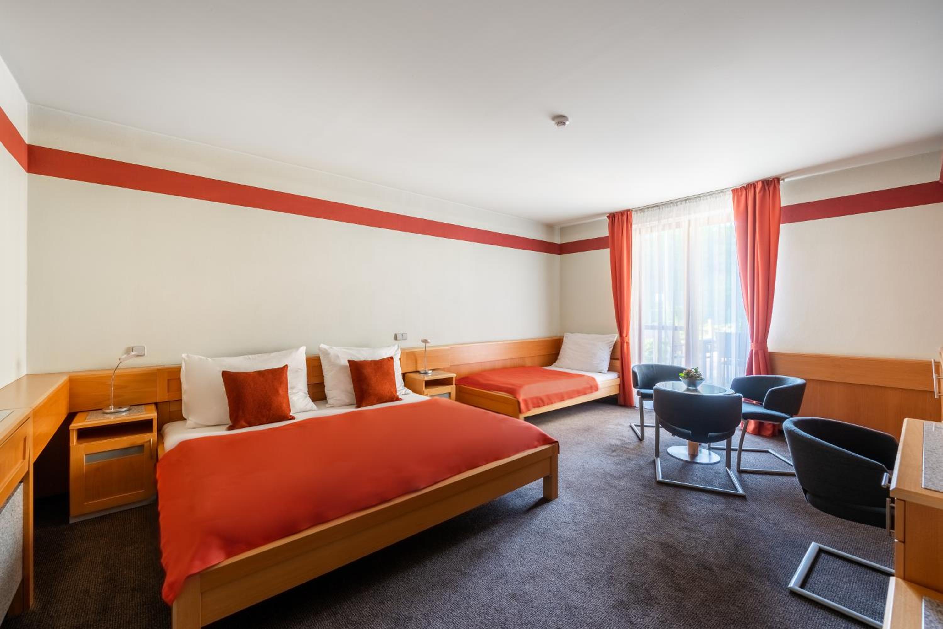 Triple Room - Photo 1