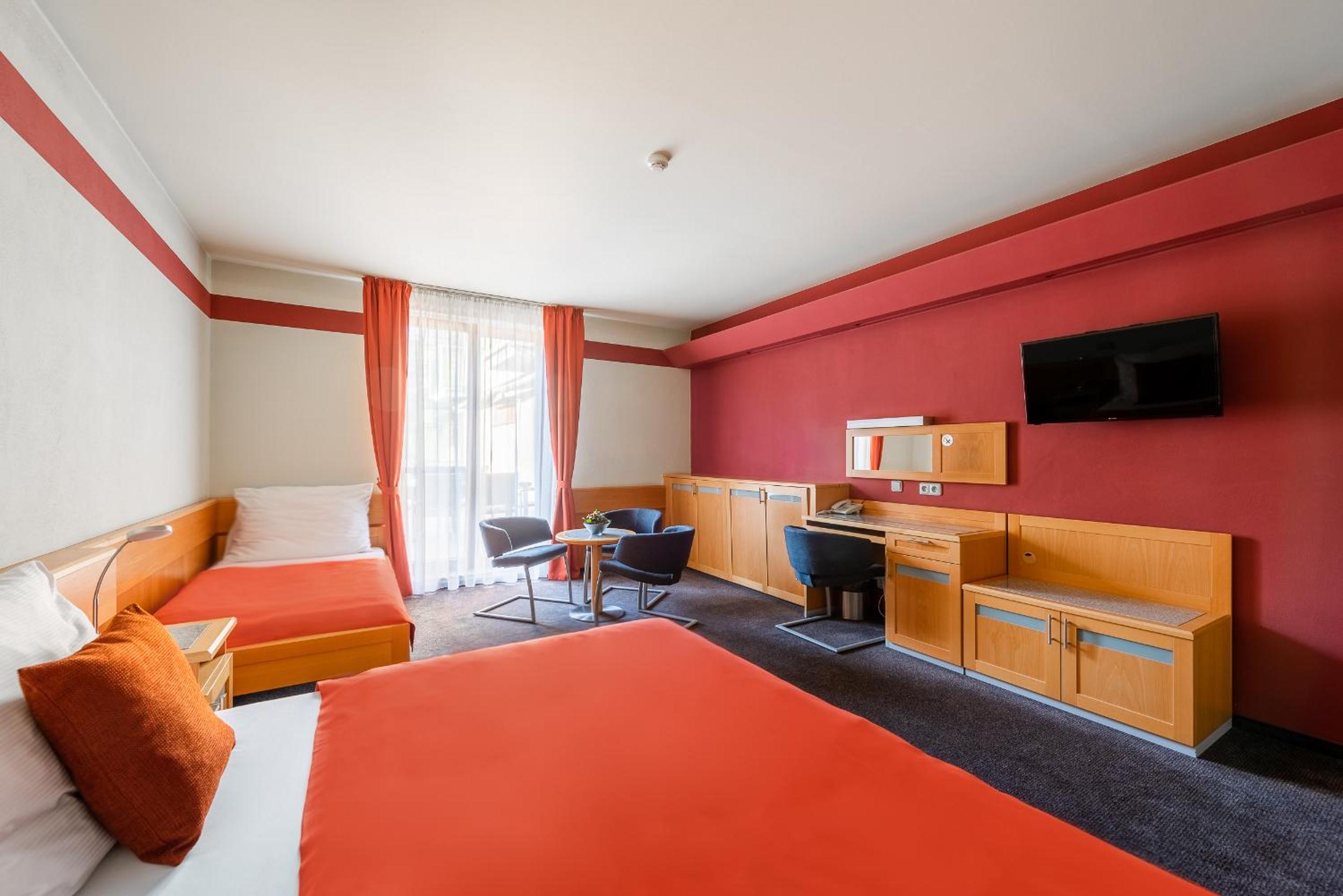 Triple Room - Photo 8