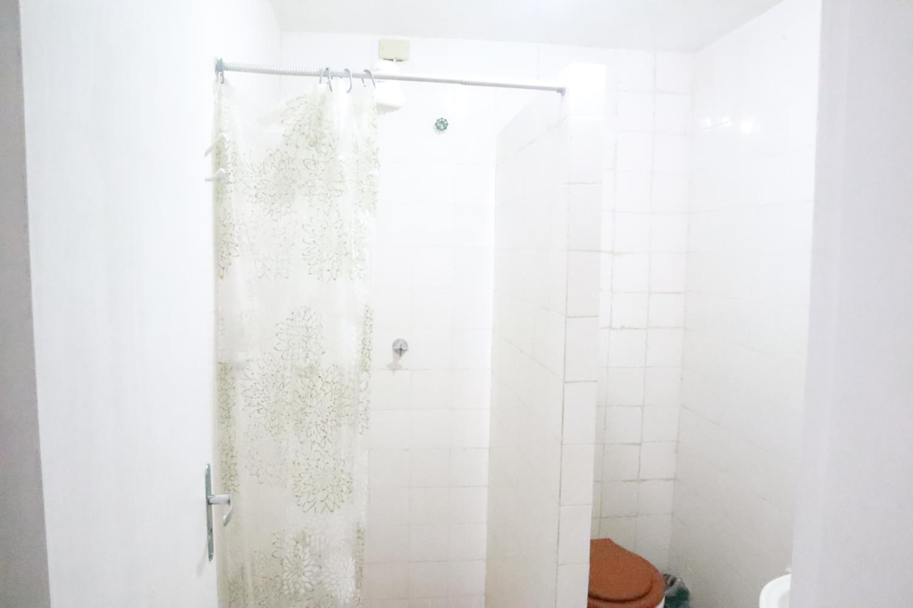 Triple Room with Private Bathroom photo 2