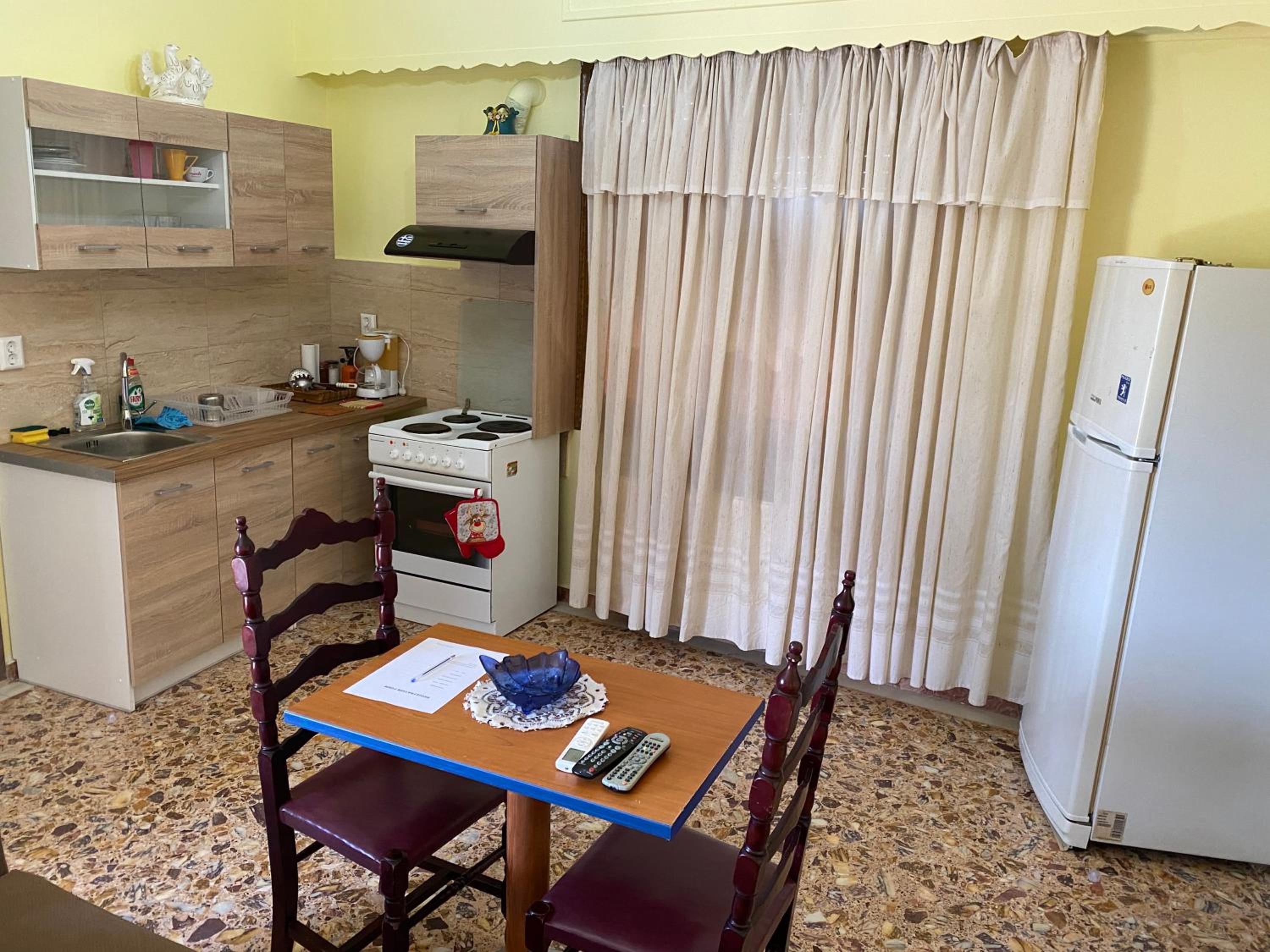 Studio Apartment - Photo 8