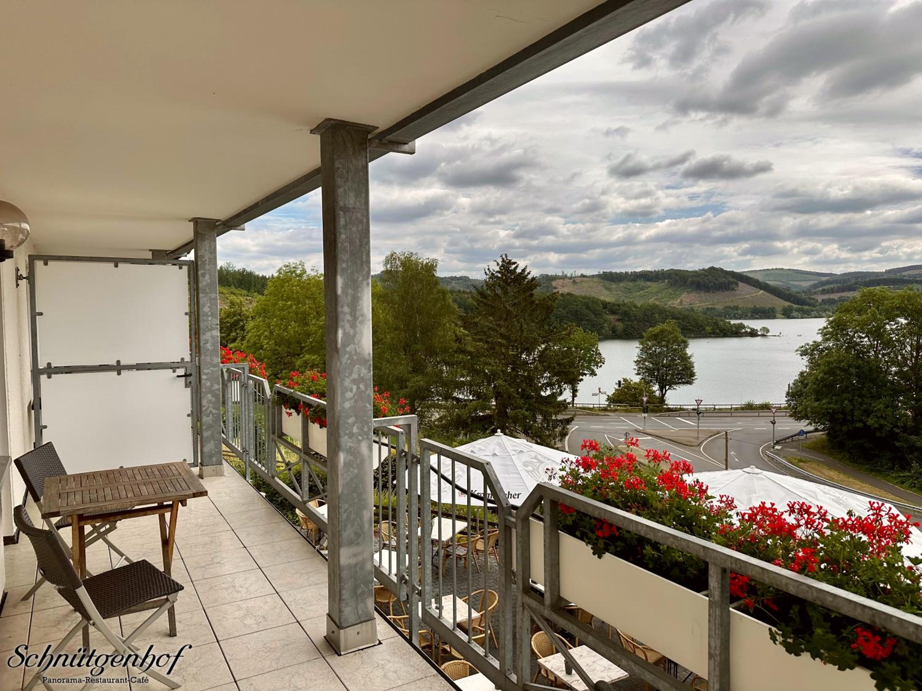 Double Room with Lake View photo 2