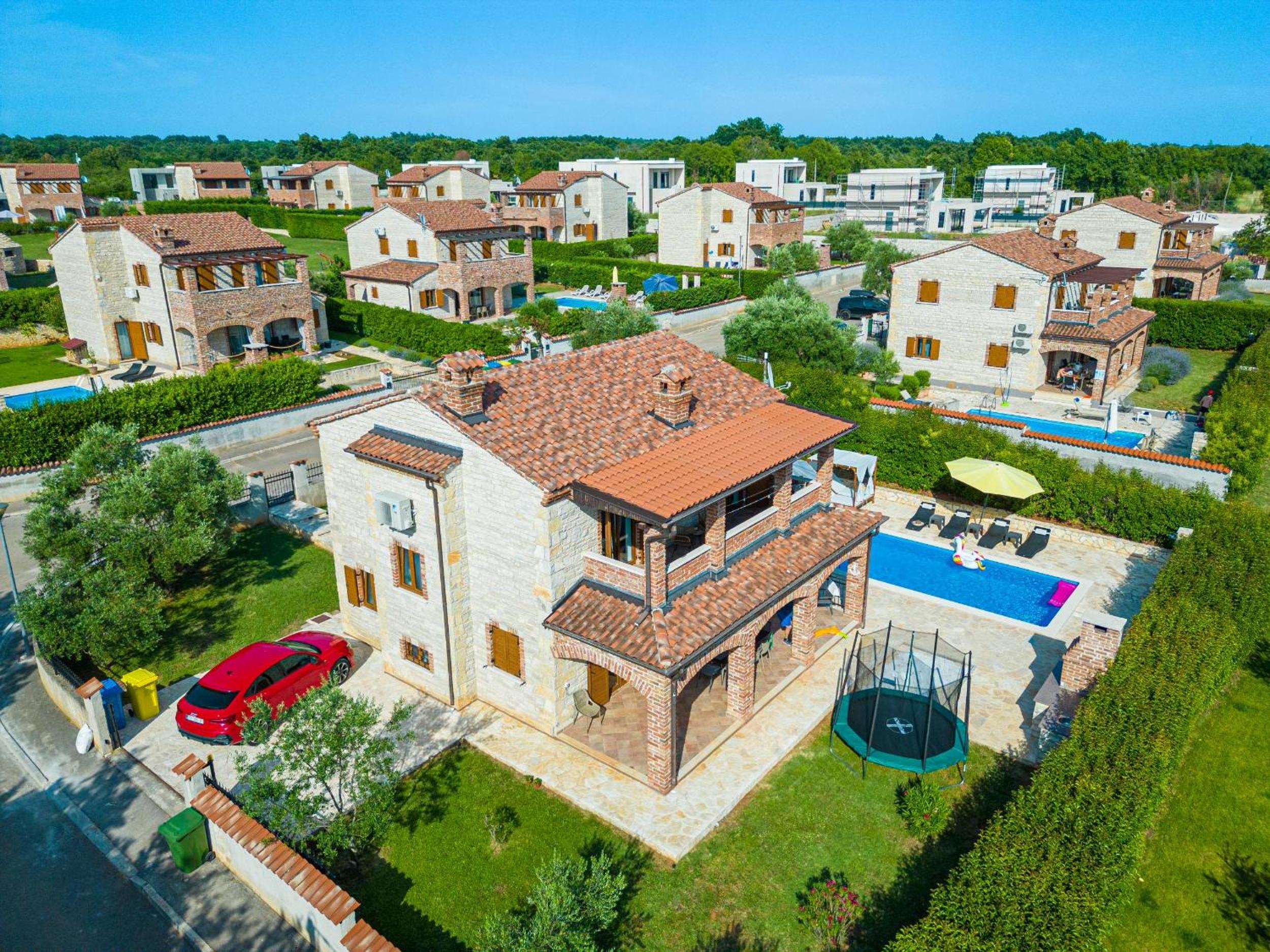 Villa with Private Pool photo 3
