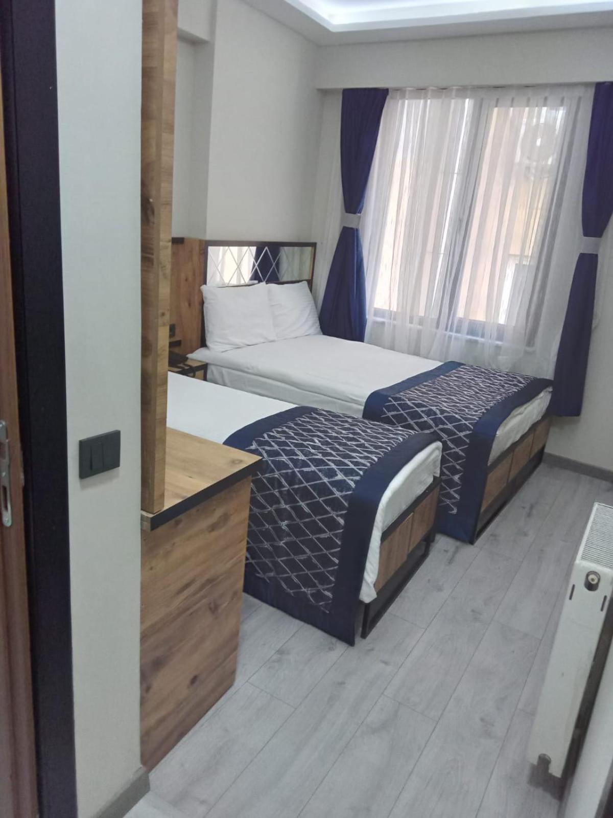 Standard Triple Room photo 2