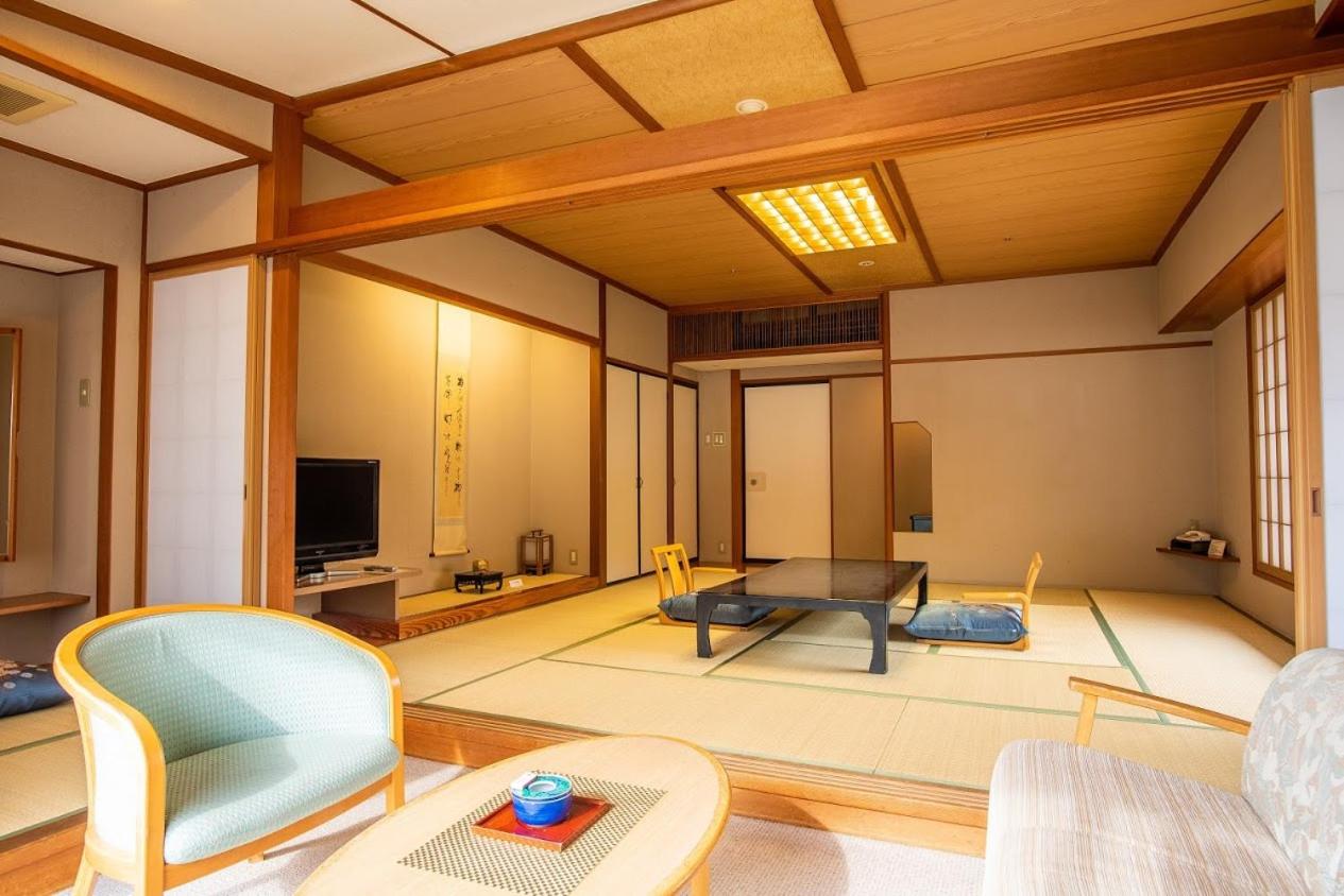 Japanese-Style Room with Open Air Bath - Photo 6