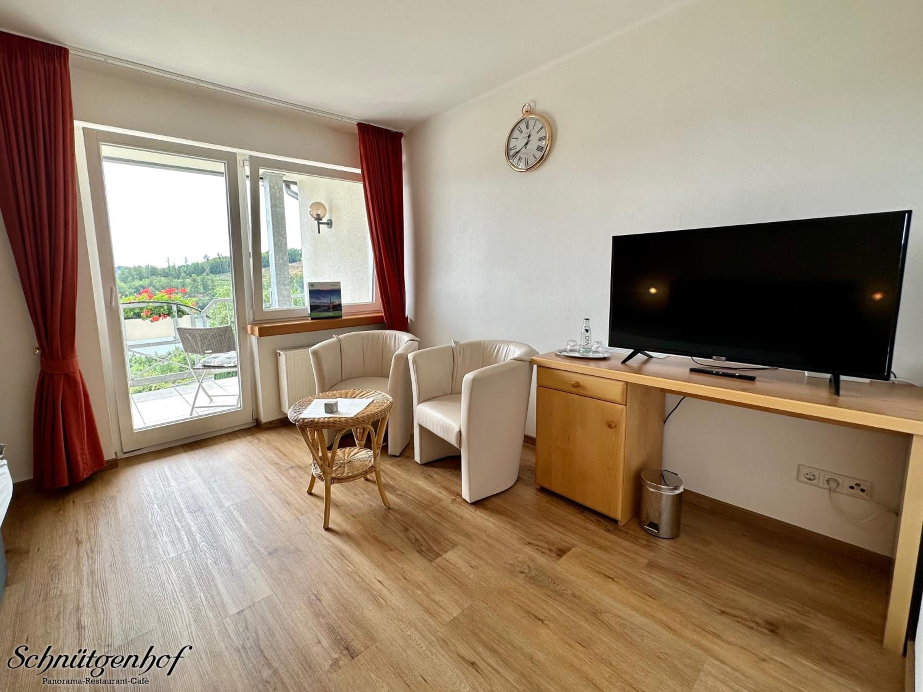 Double Room with Balcony photo 3