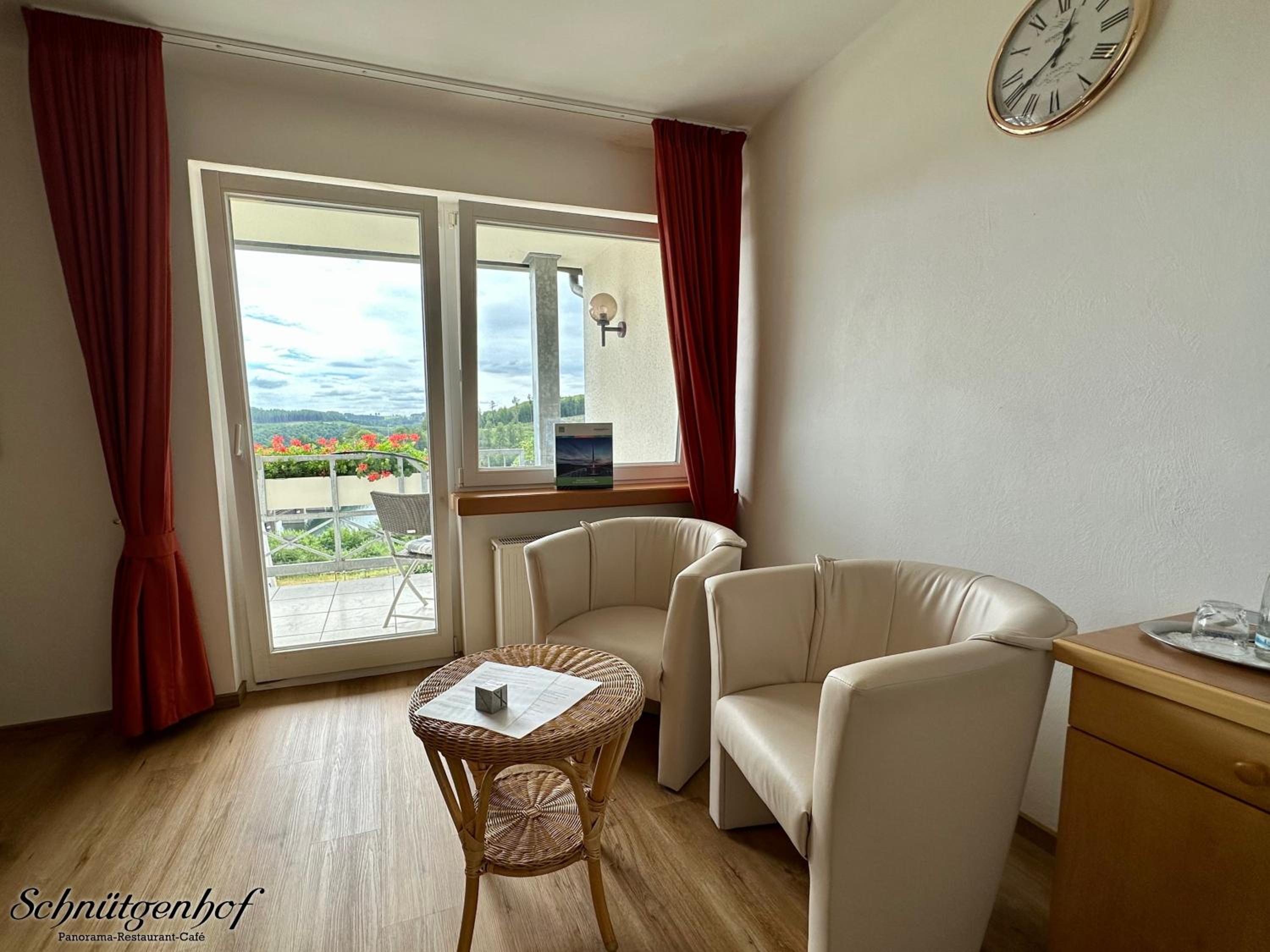Double Room with Balcony photo 2