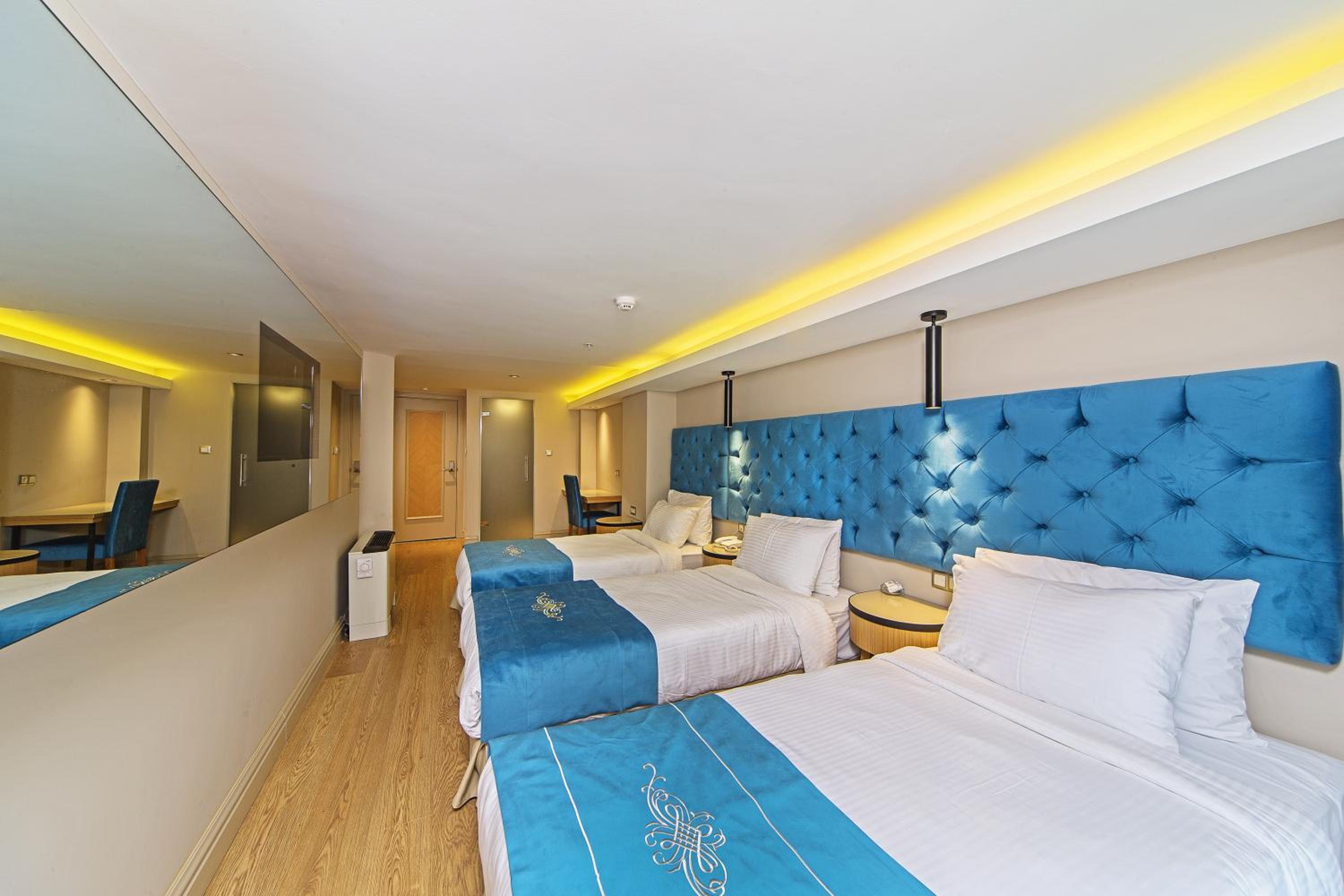 Classic Triple Room photo 3