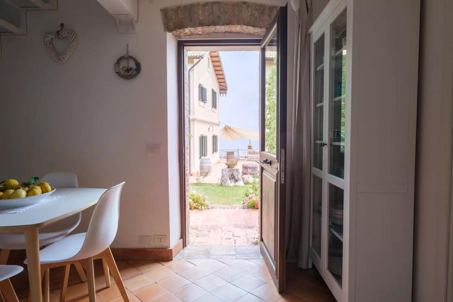 Studio with Sea View - Photo 7
