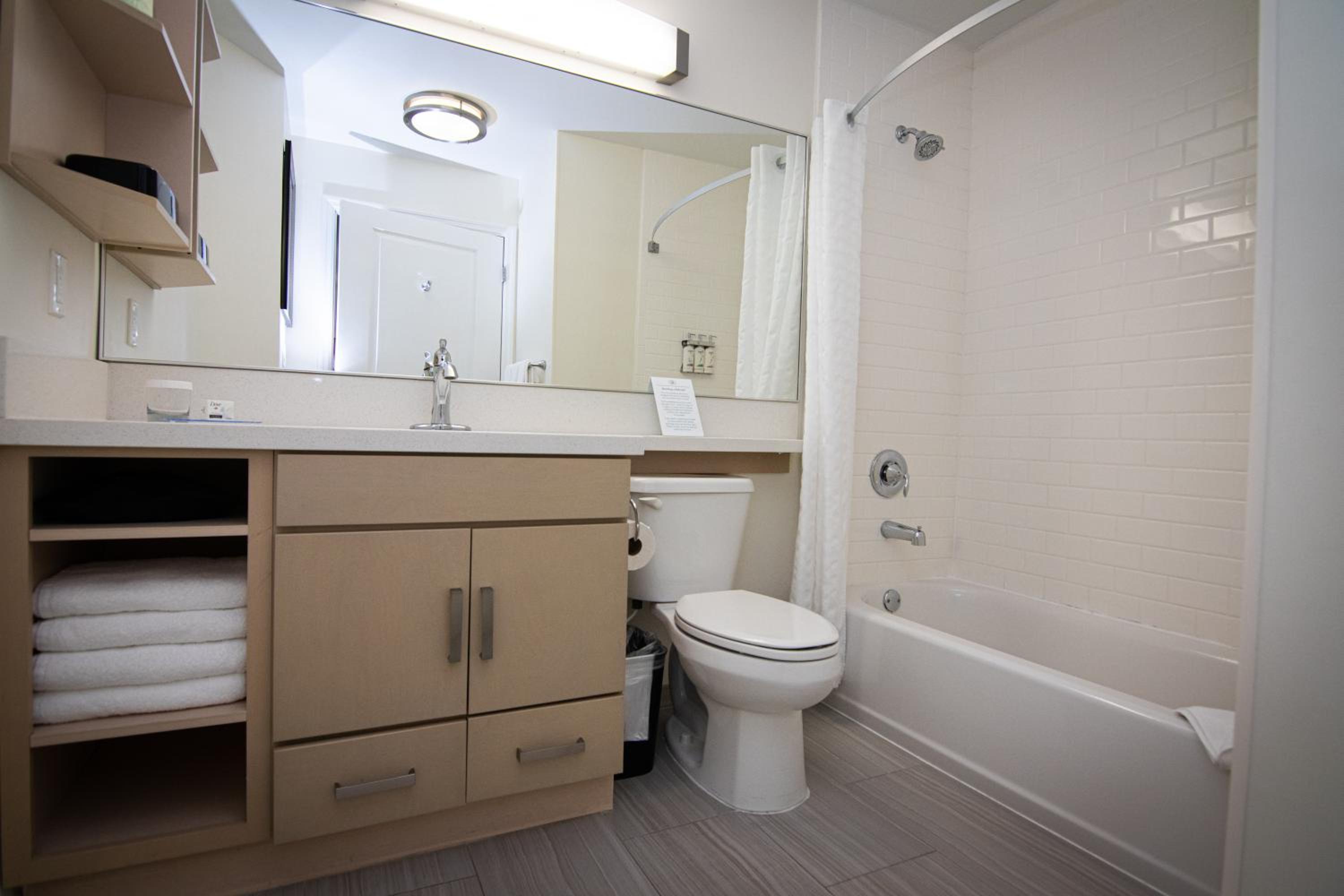 Queen Studio Suite